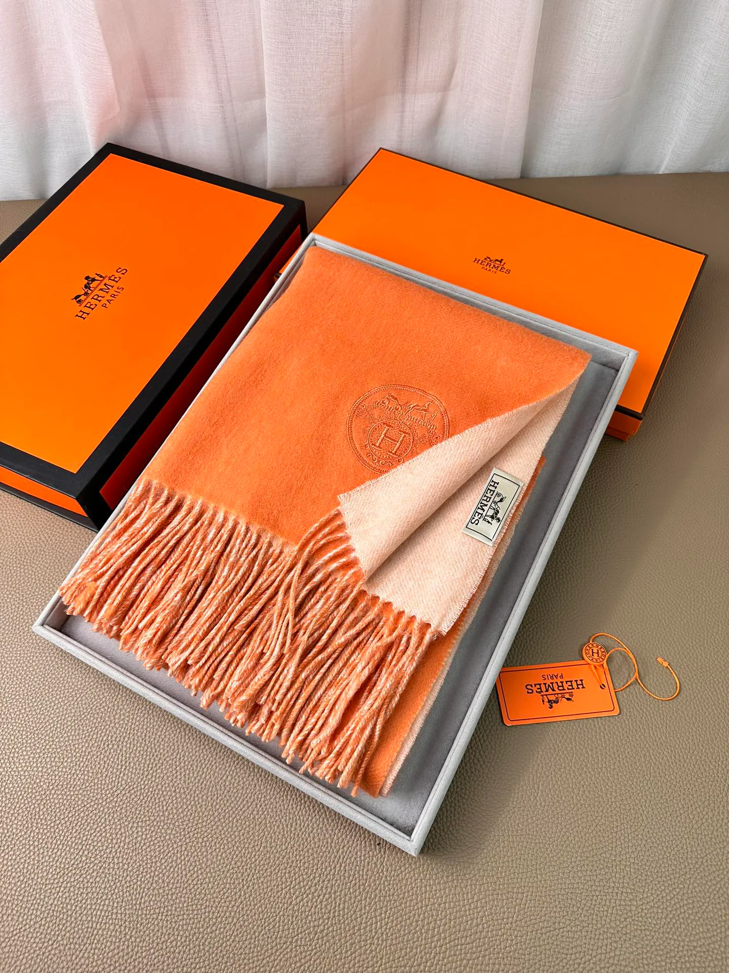 Scarves HERMES 18105097