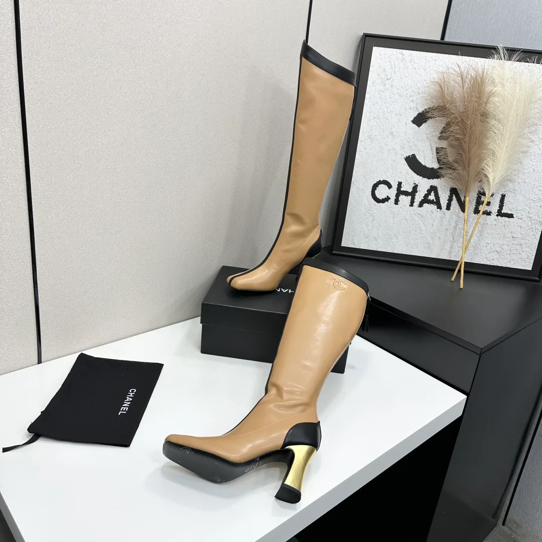 Women's Boots CHANEL 18366728