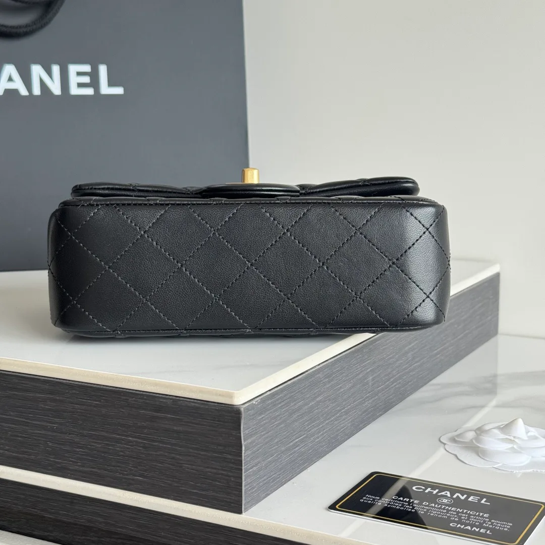Women's Classic Handbags CHANEL 17827590