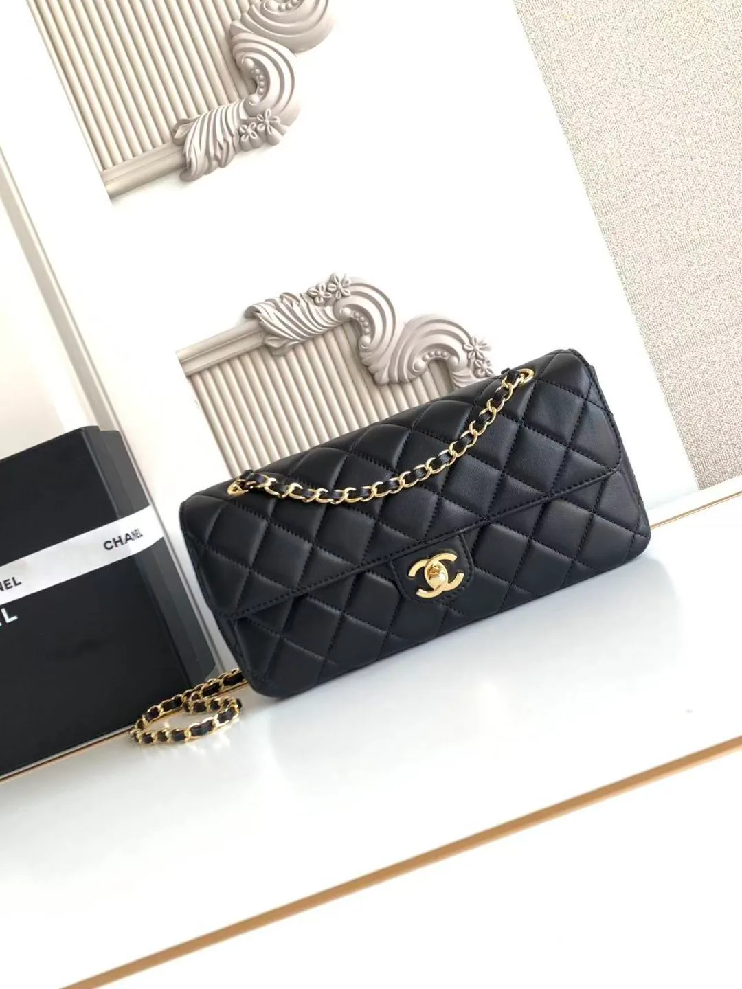 Women's Classic Handbags CHANEL 18057796