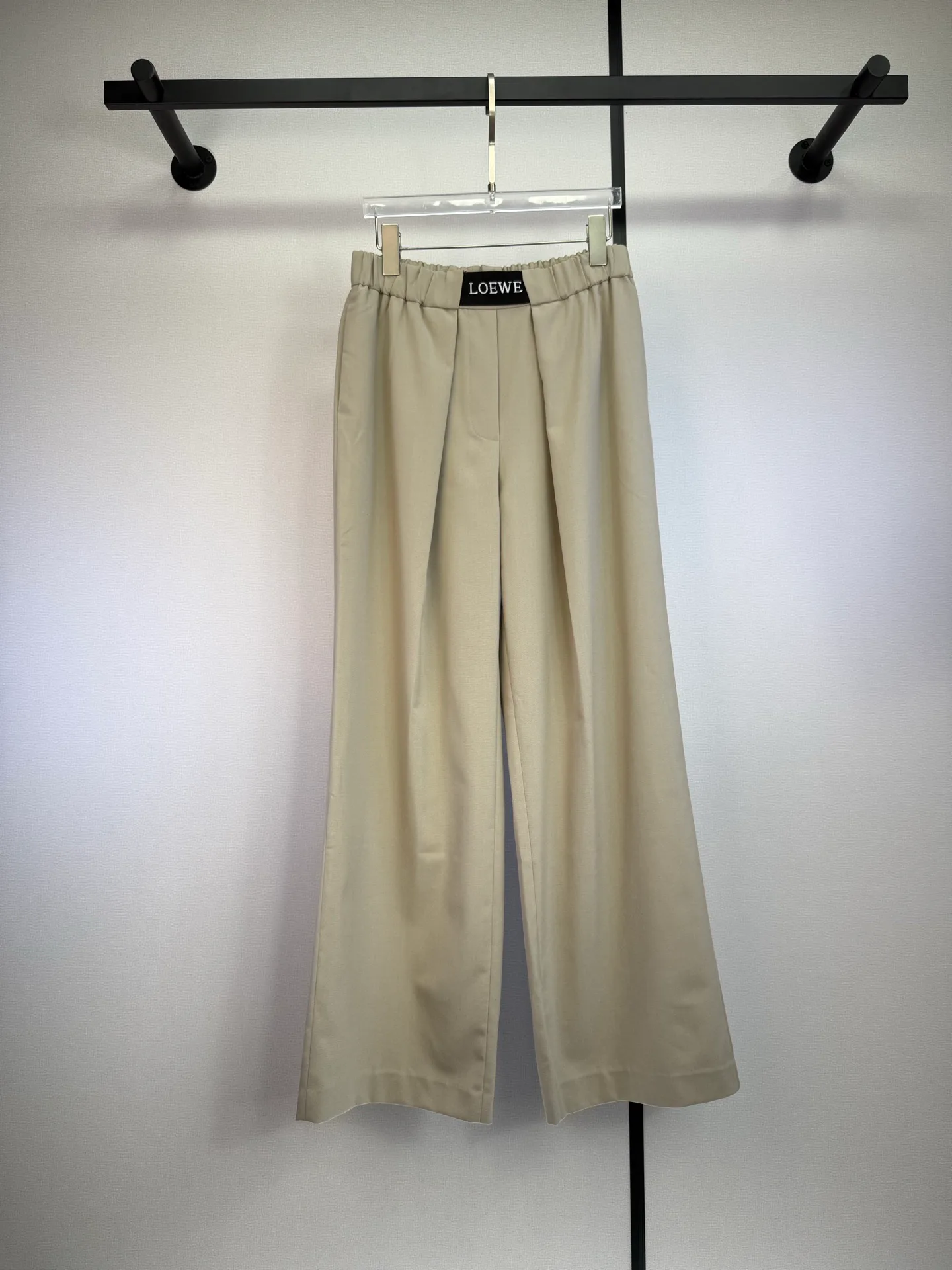 Women's Trousers LOEWE 17799304