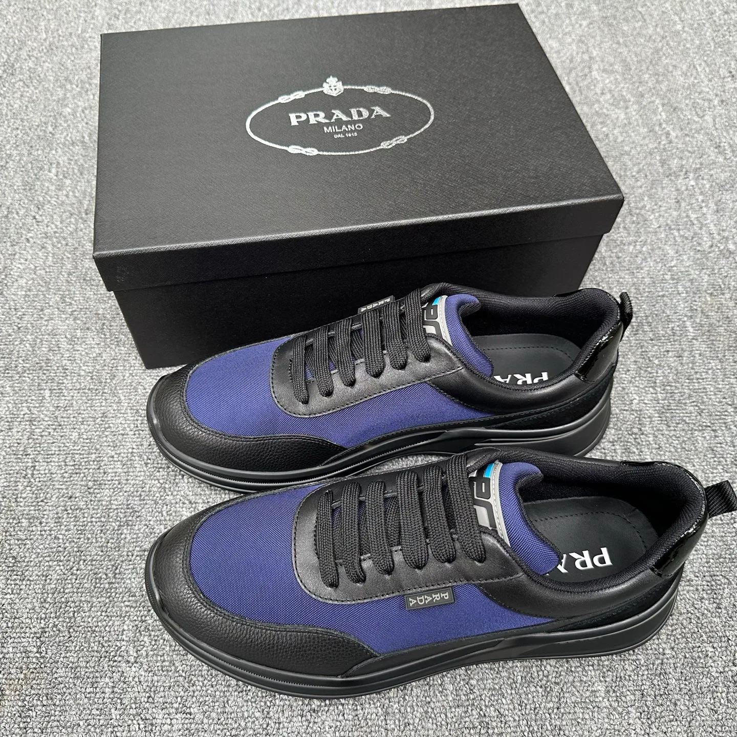 Men's Sneakers PRADA 18076343