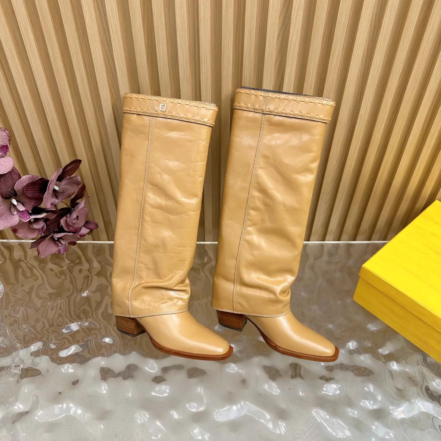 Women's Boots FENDI 18235451