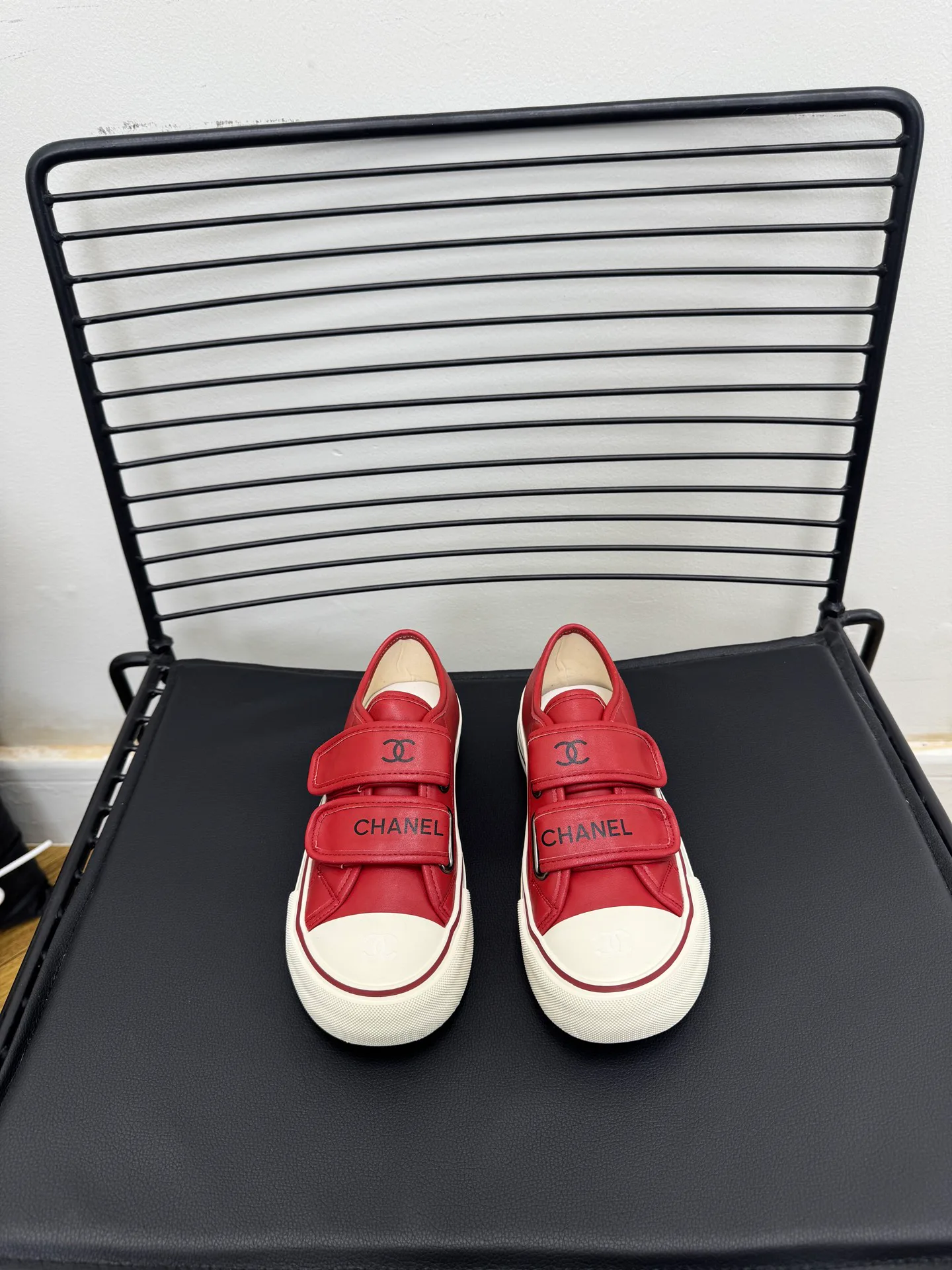 Women's Sneakers CHANEL 18415509