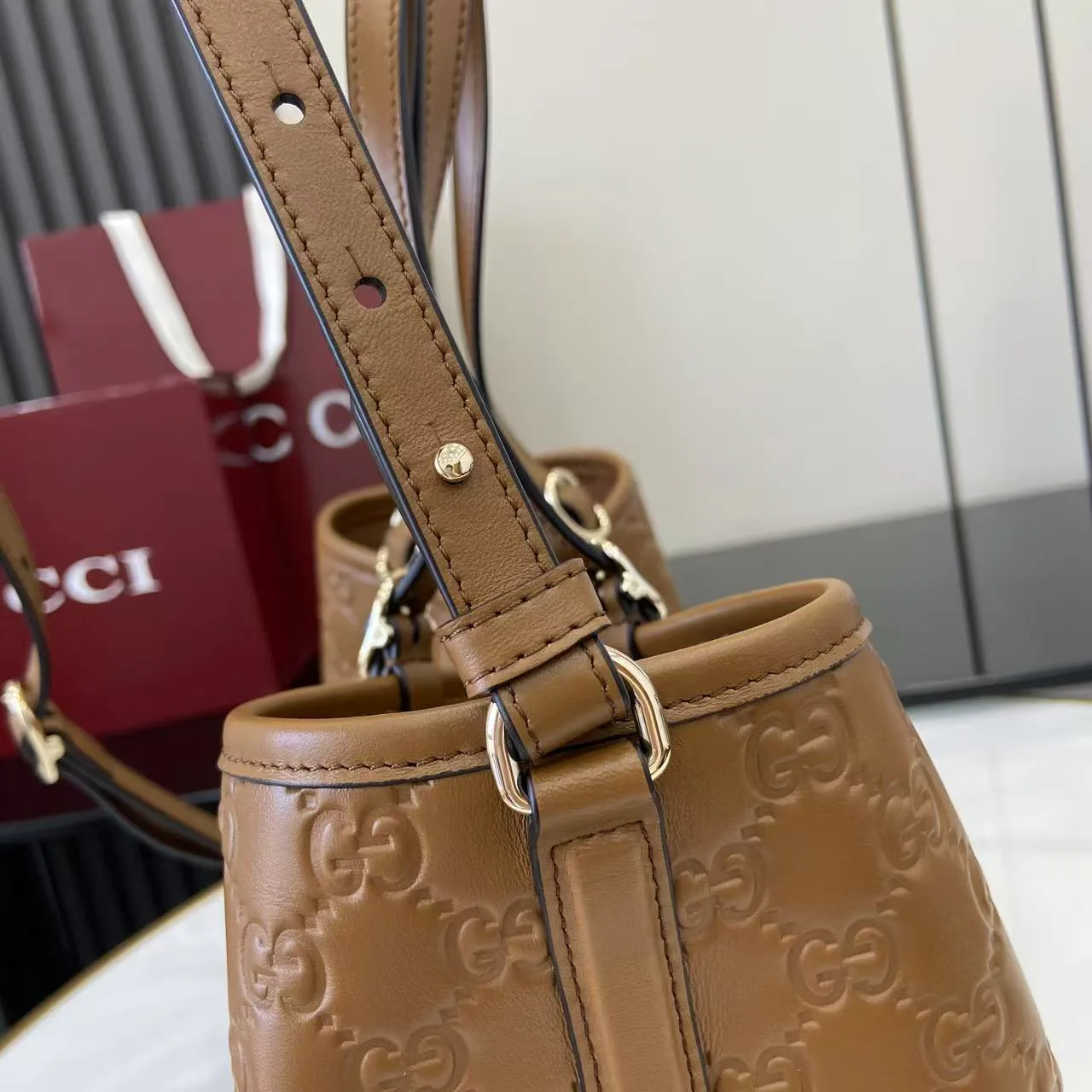 Women's Classic Handbags GUCCI 18404546