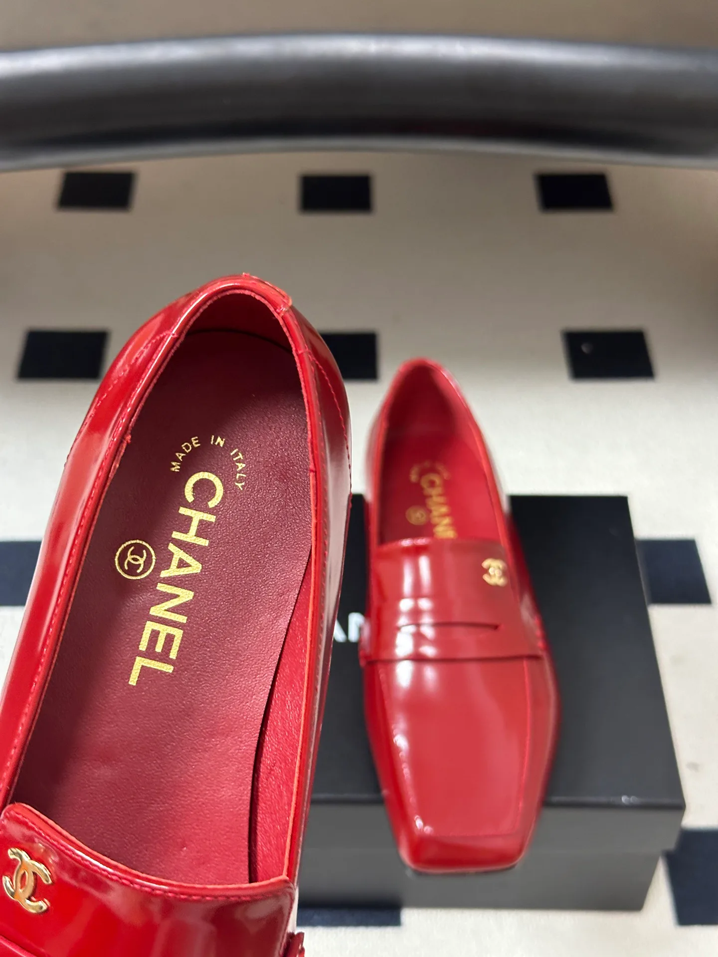 Women's Loafers And Moccasins CHANEL 18049695