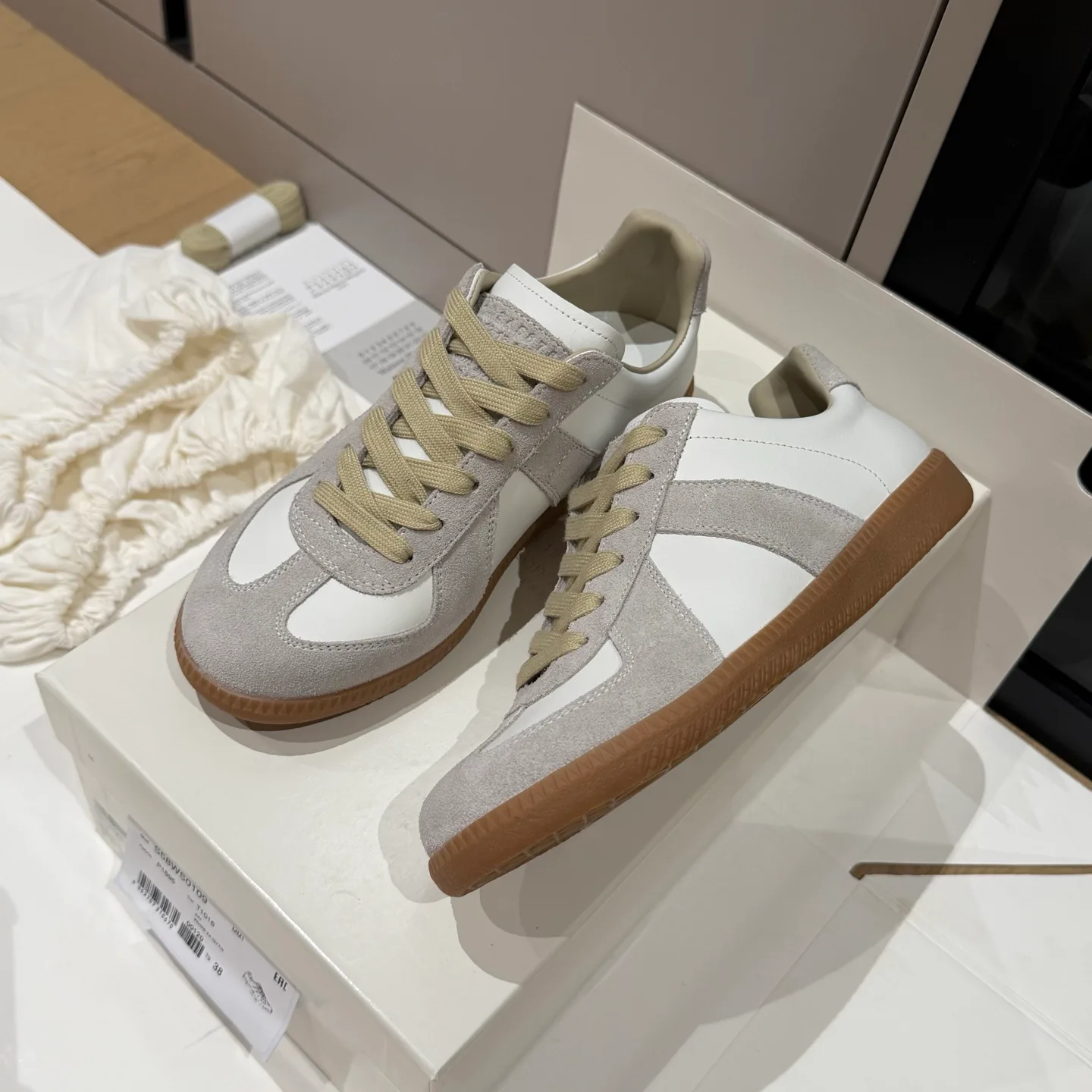 Women's Sneakers MAISON MARGIELA 18551756
