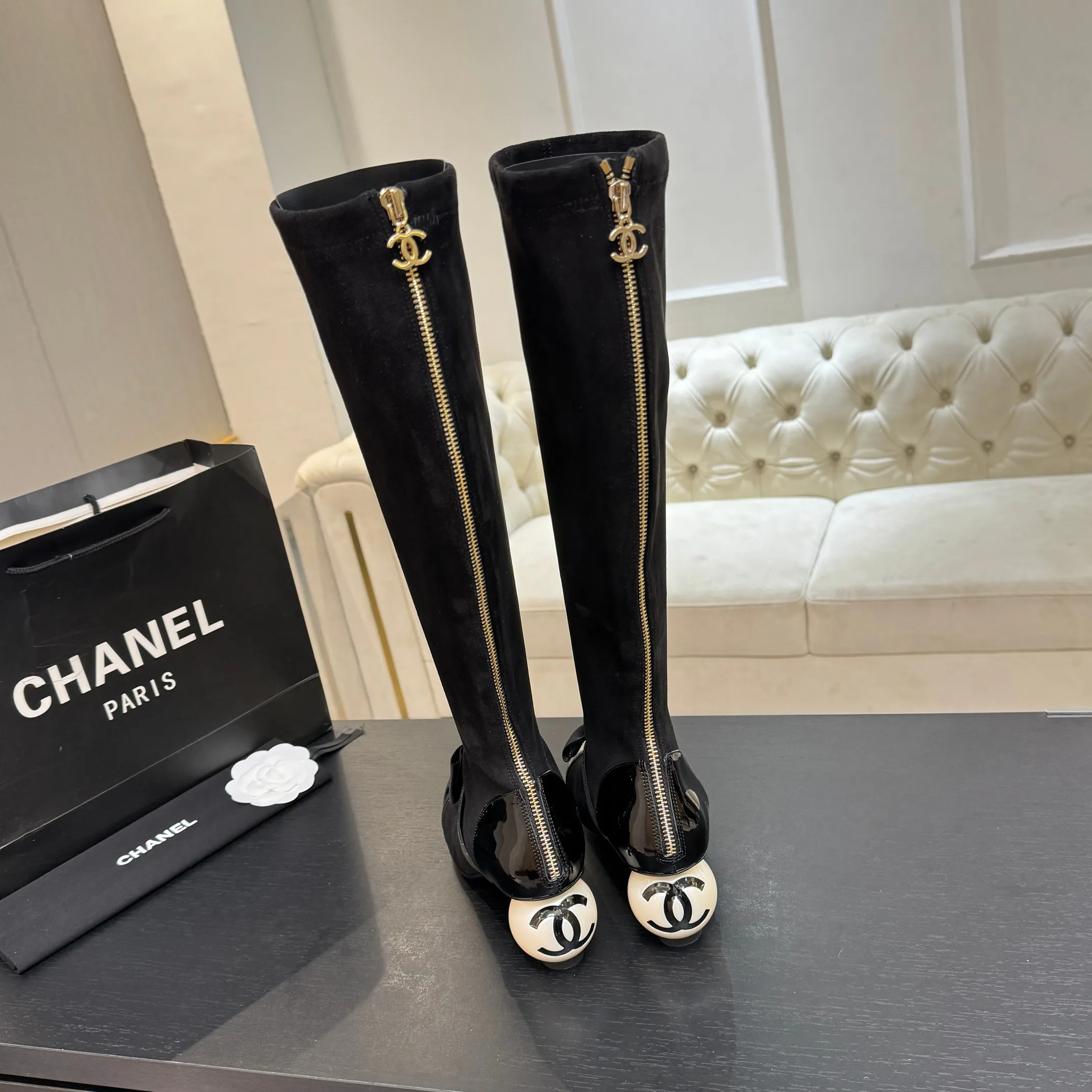 Women's Boots CHANEL 18063050