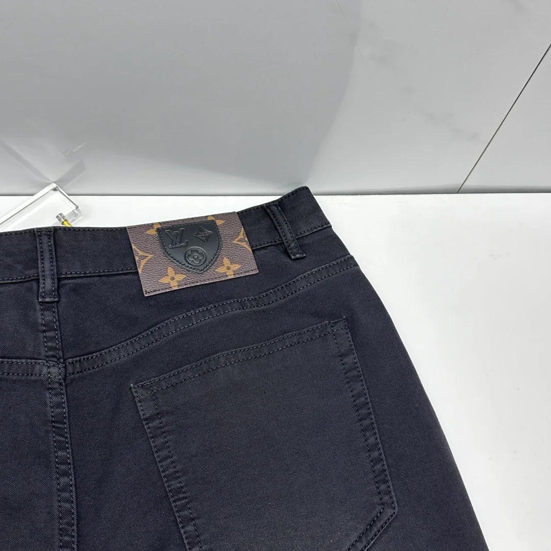 Men's Jeans LOUIS VUITTON 17810335