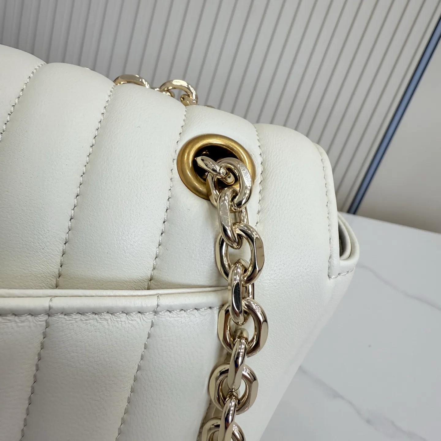 Women's Classic Handbags GUCCI 17947723