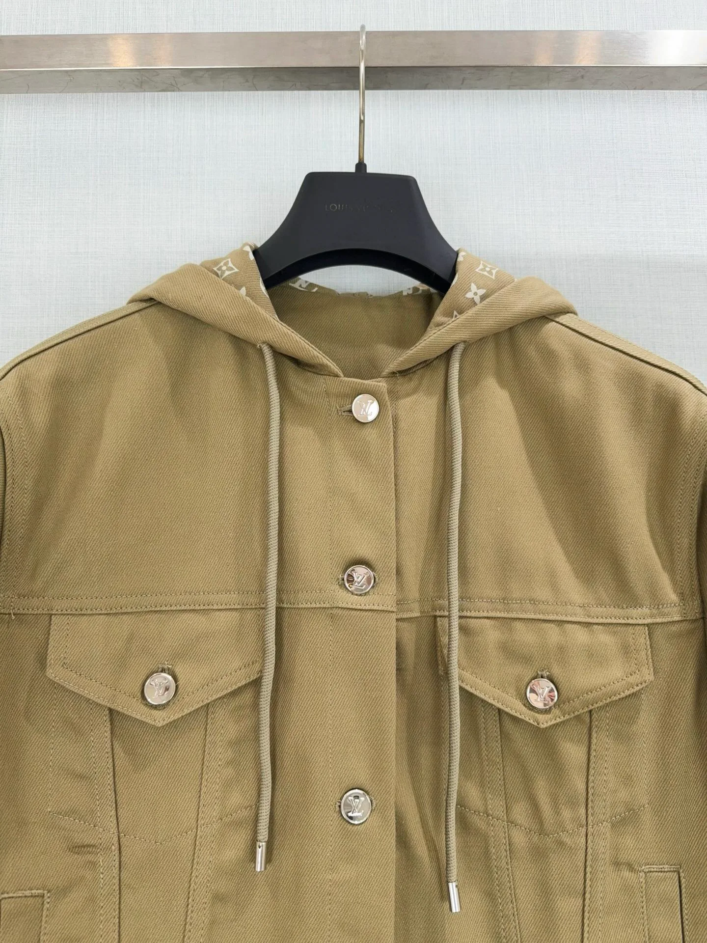 Women's Jackets And Down Jackets LOUIS VUITTON 17669155