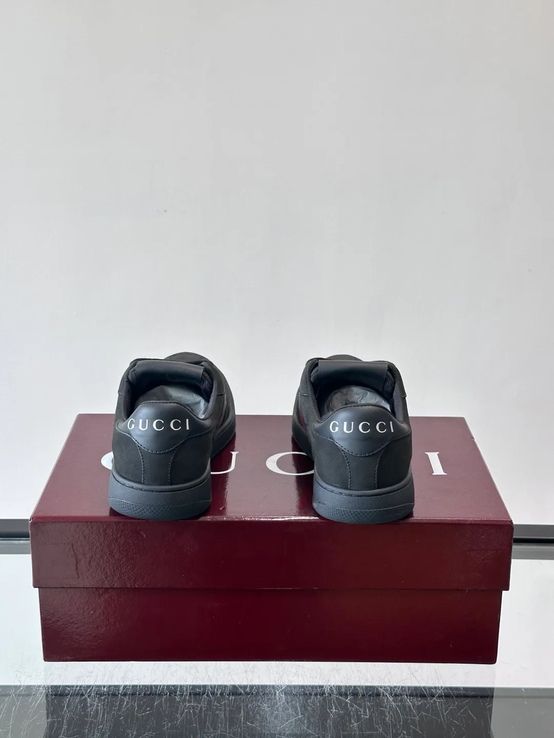 Women's Sneakers GUCCI 18102027