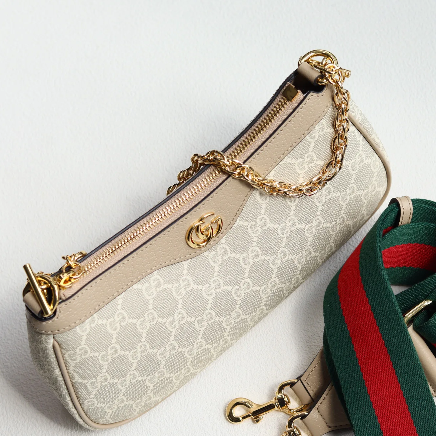 Women's Classic Handbags GUCCI 17947802