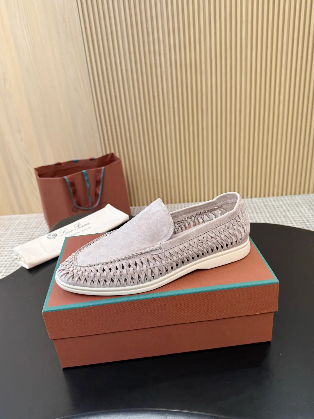 Women's Loafers And Moccasins LORO PIANA 18233092