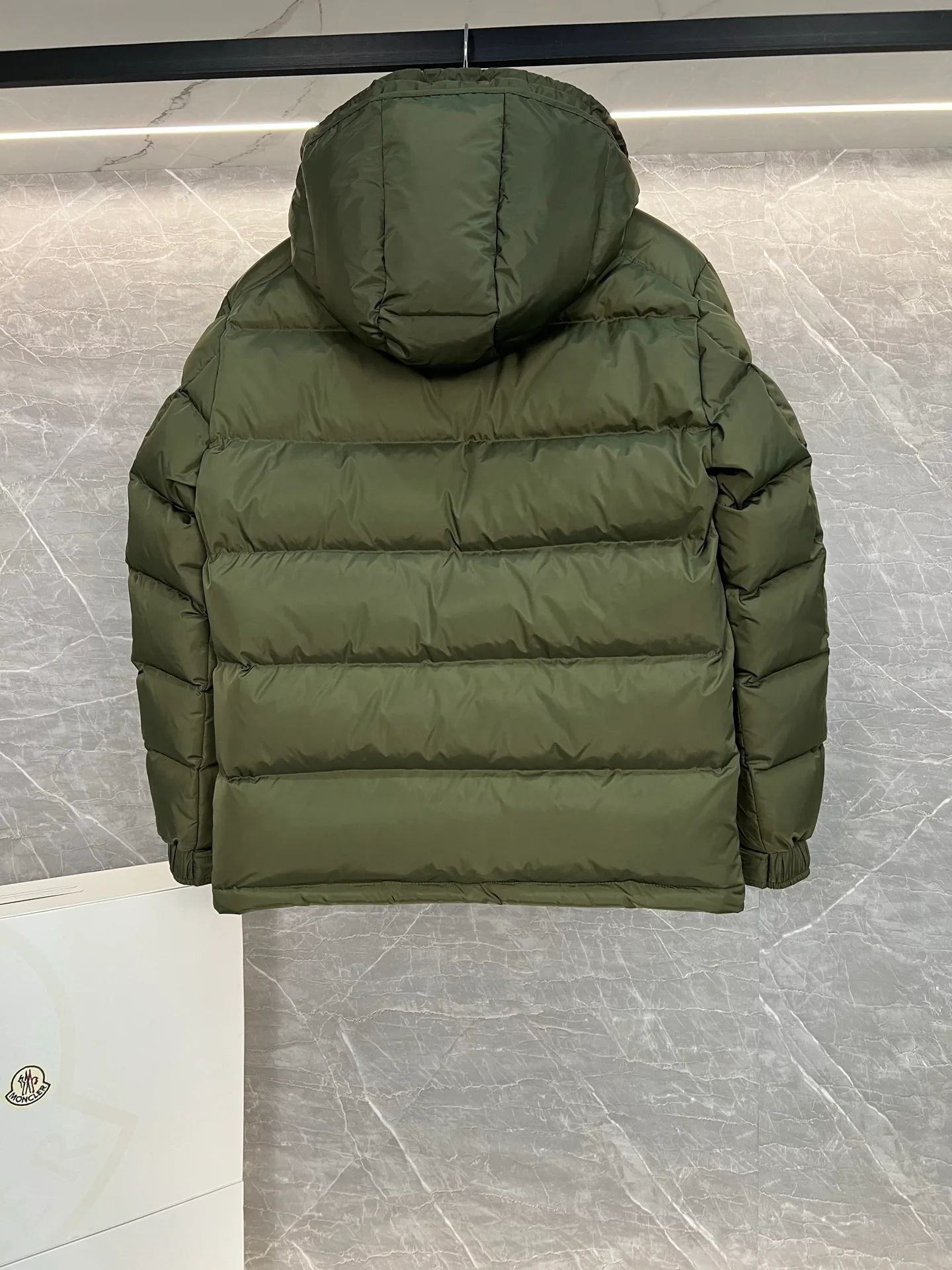 Куртки И Пуховики Женские Moncler 18599871