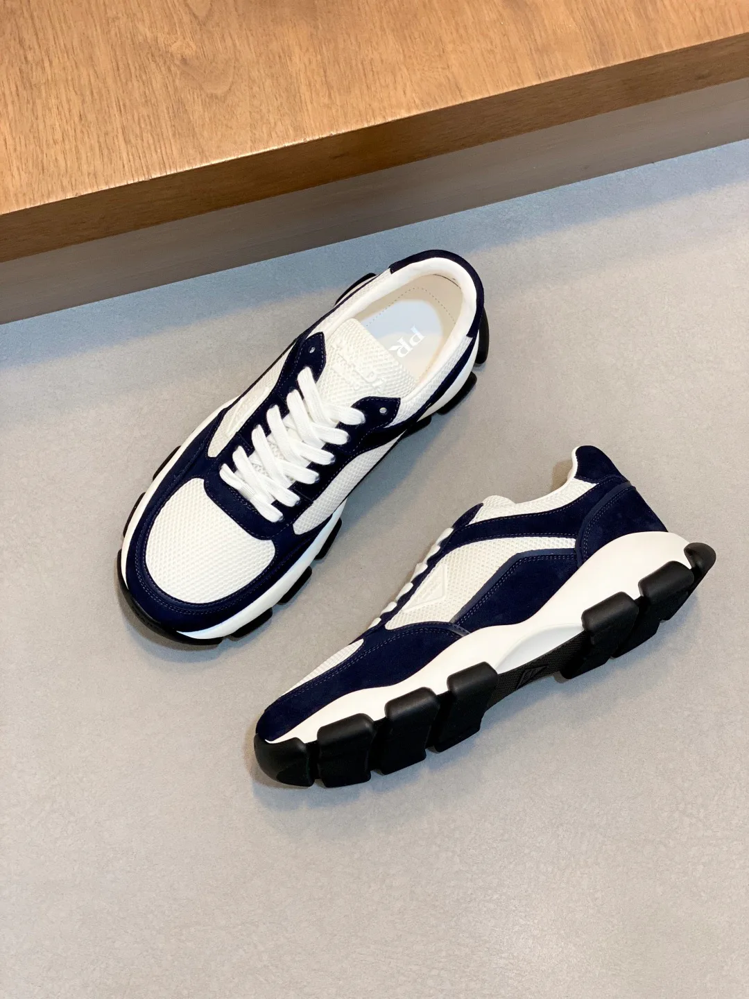 Men's Sneakers PRADA 18274607