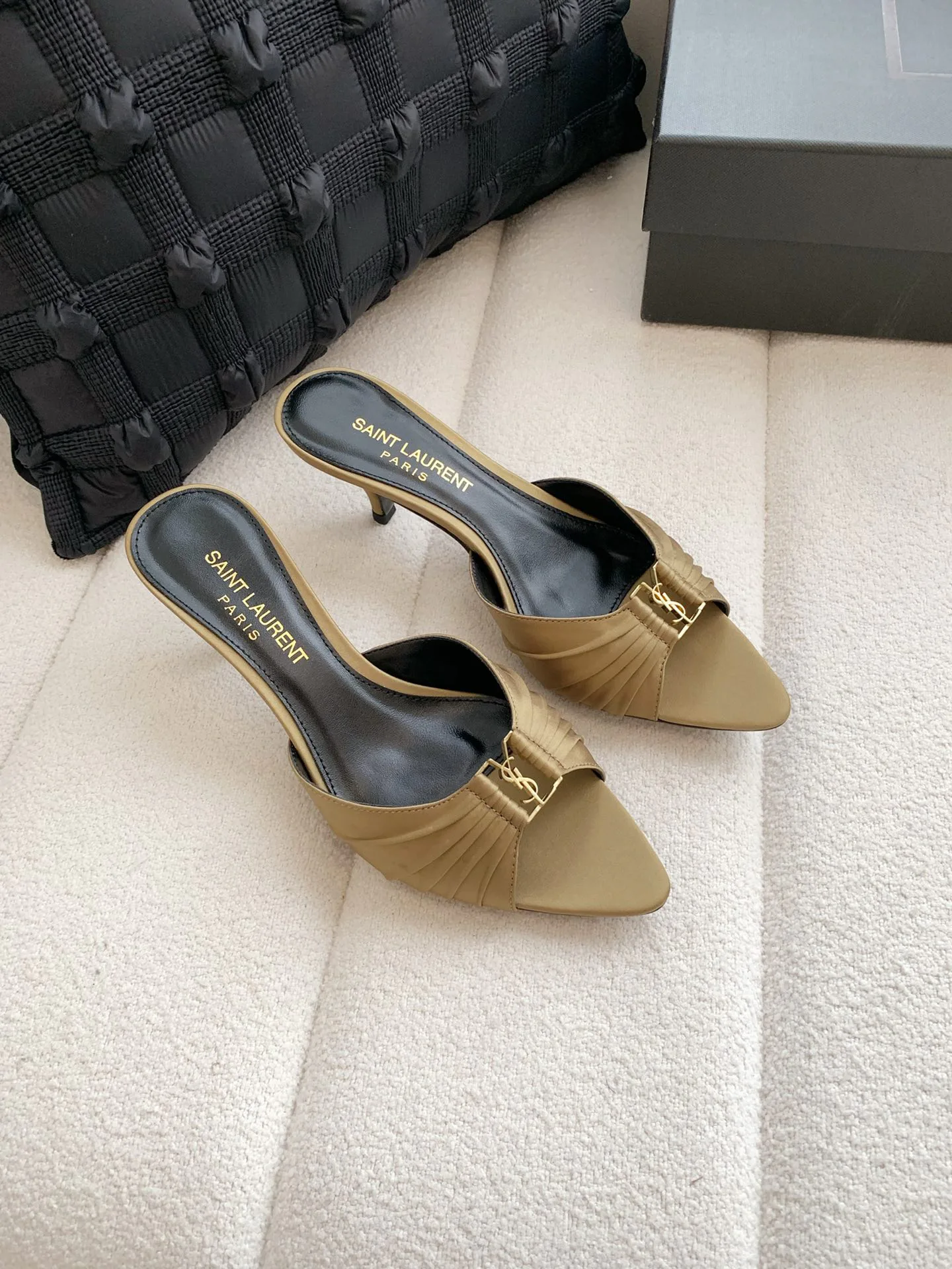 Women's Mules And Clogs SAINT LAURENT 17371742