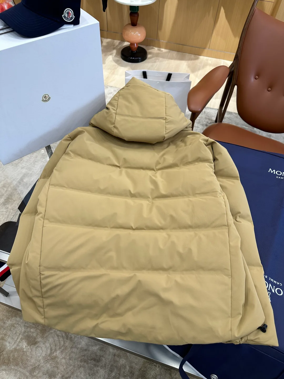 Men's Jackets And Down Jackets MONCLER 18461309