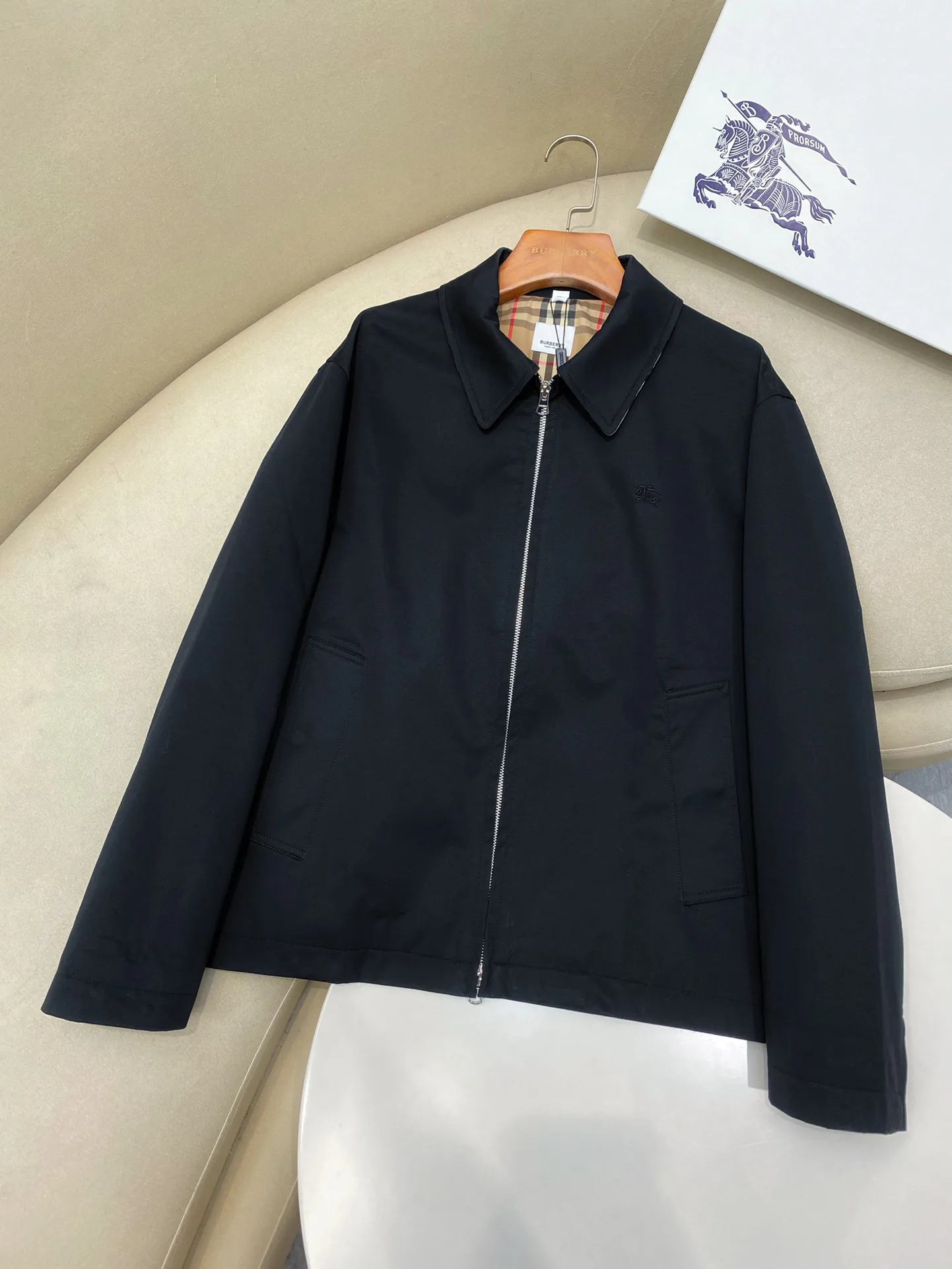 Men's Jackets And Down Jackets BURBERRY 18206406