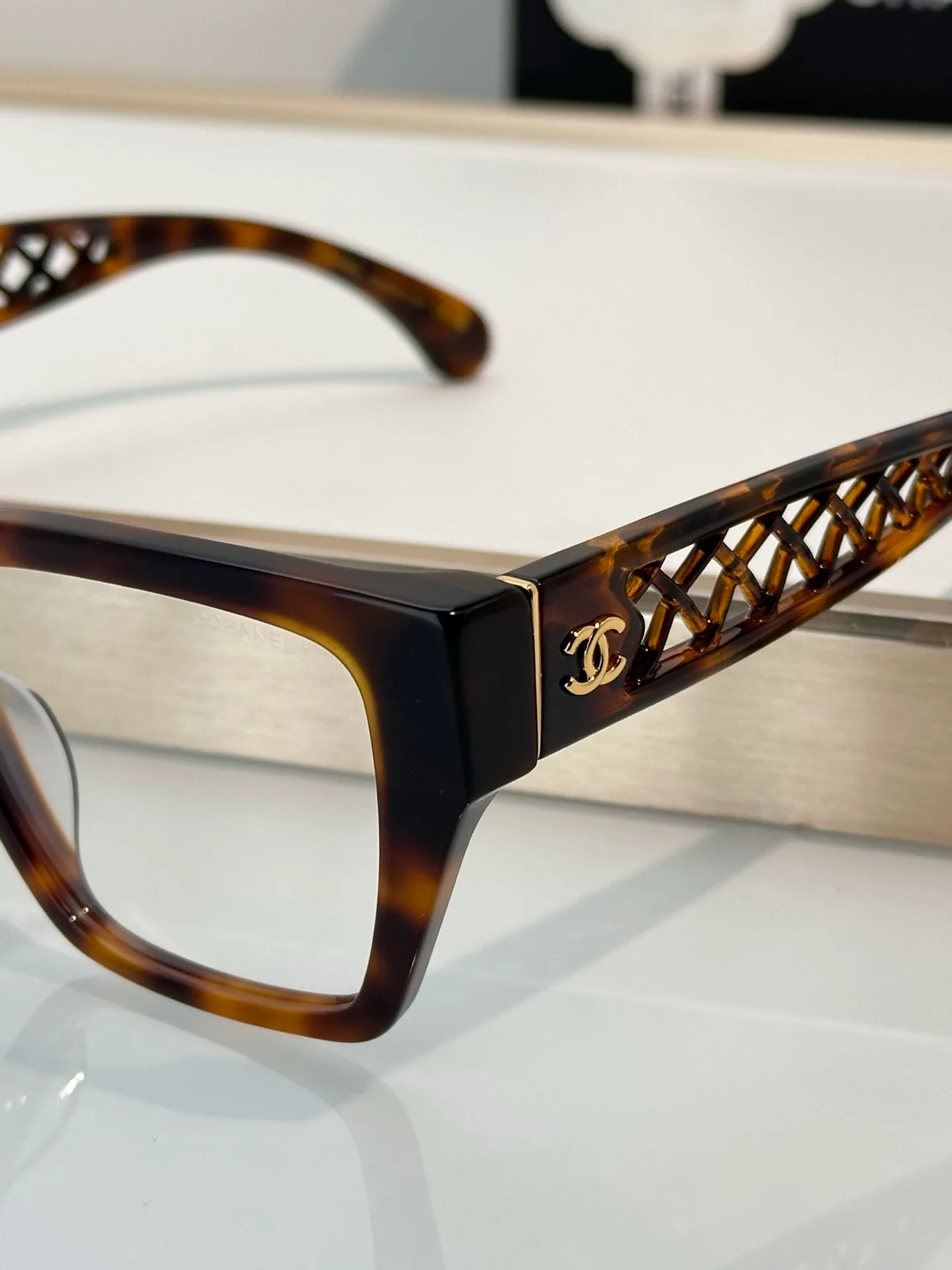 Glasses CHANEL 17649704