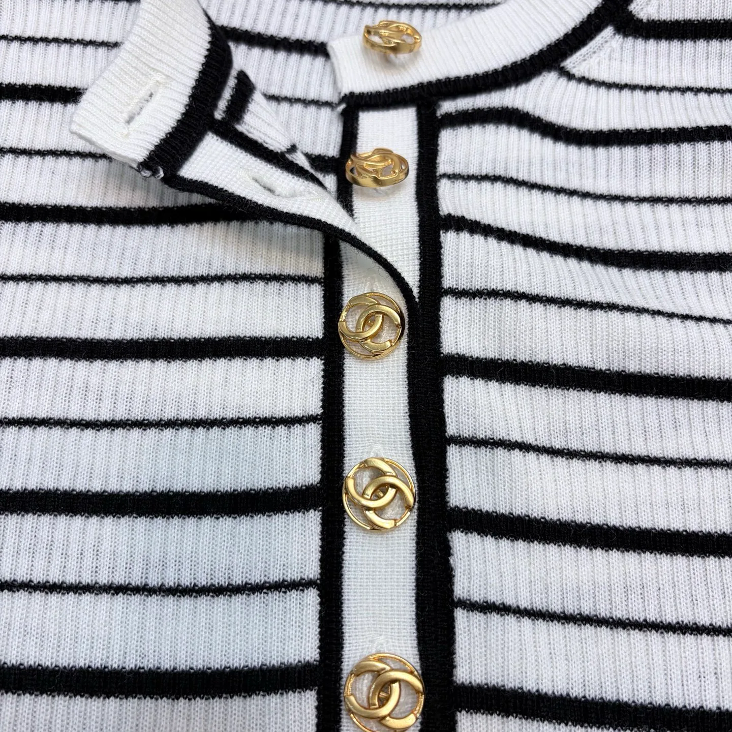 Women's Jumpers And Sweaters CHANEL 17737200