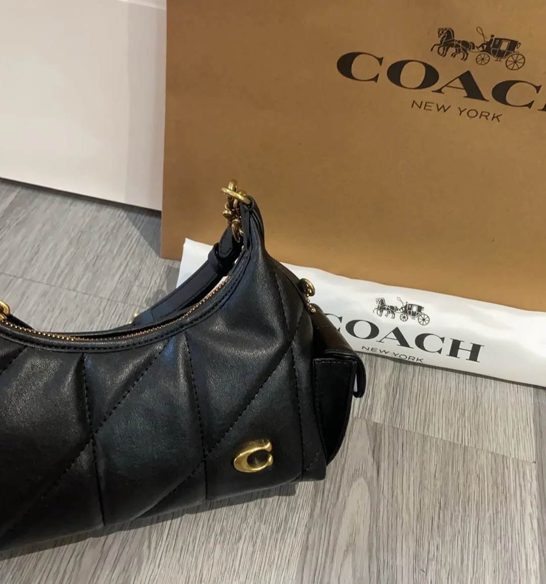 Women's Classic Handbags COACH 17824698