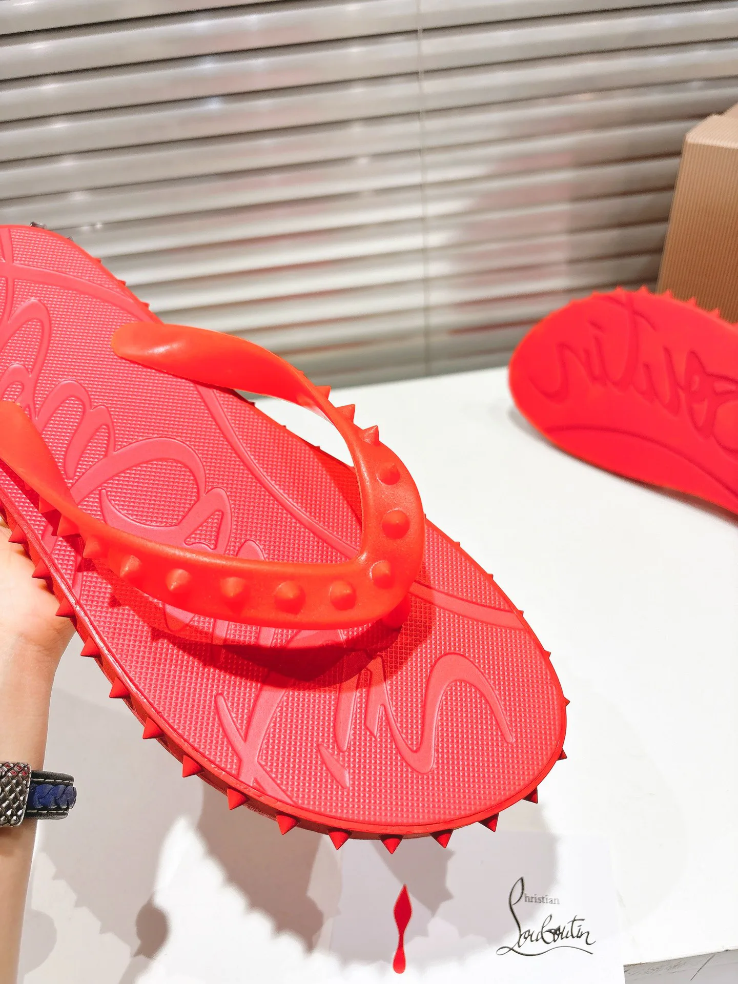 Women's Flip-Flops CHRISTIAN LOUBOUTIN 17604586