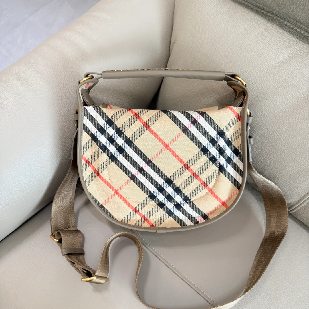 Women's Shoulder Bags BURBERRY 16993935