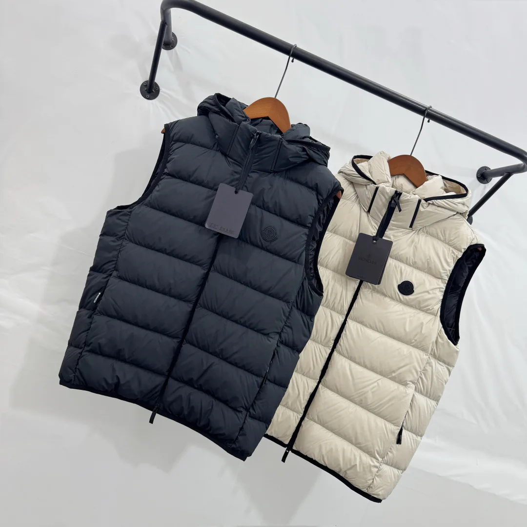 Women's Vests MONCLER 18001989