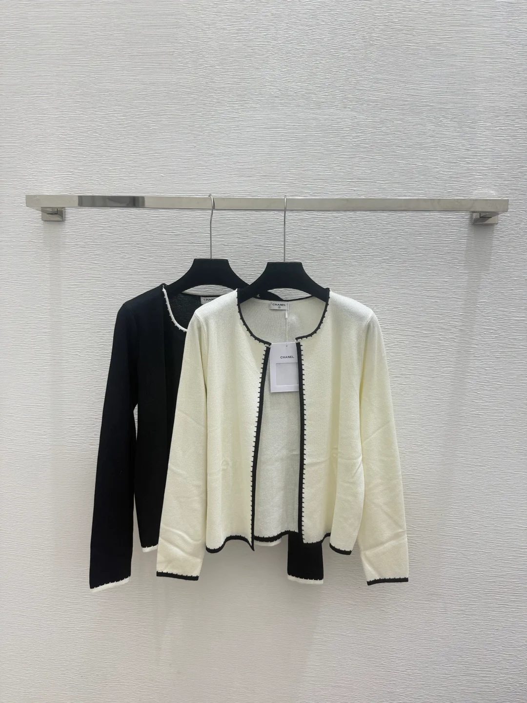 Women's Jumpers And Sweaters CHANEL 18138637