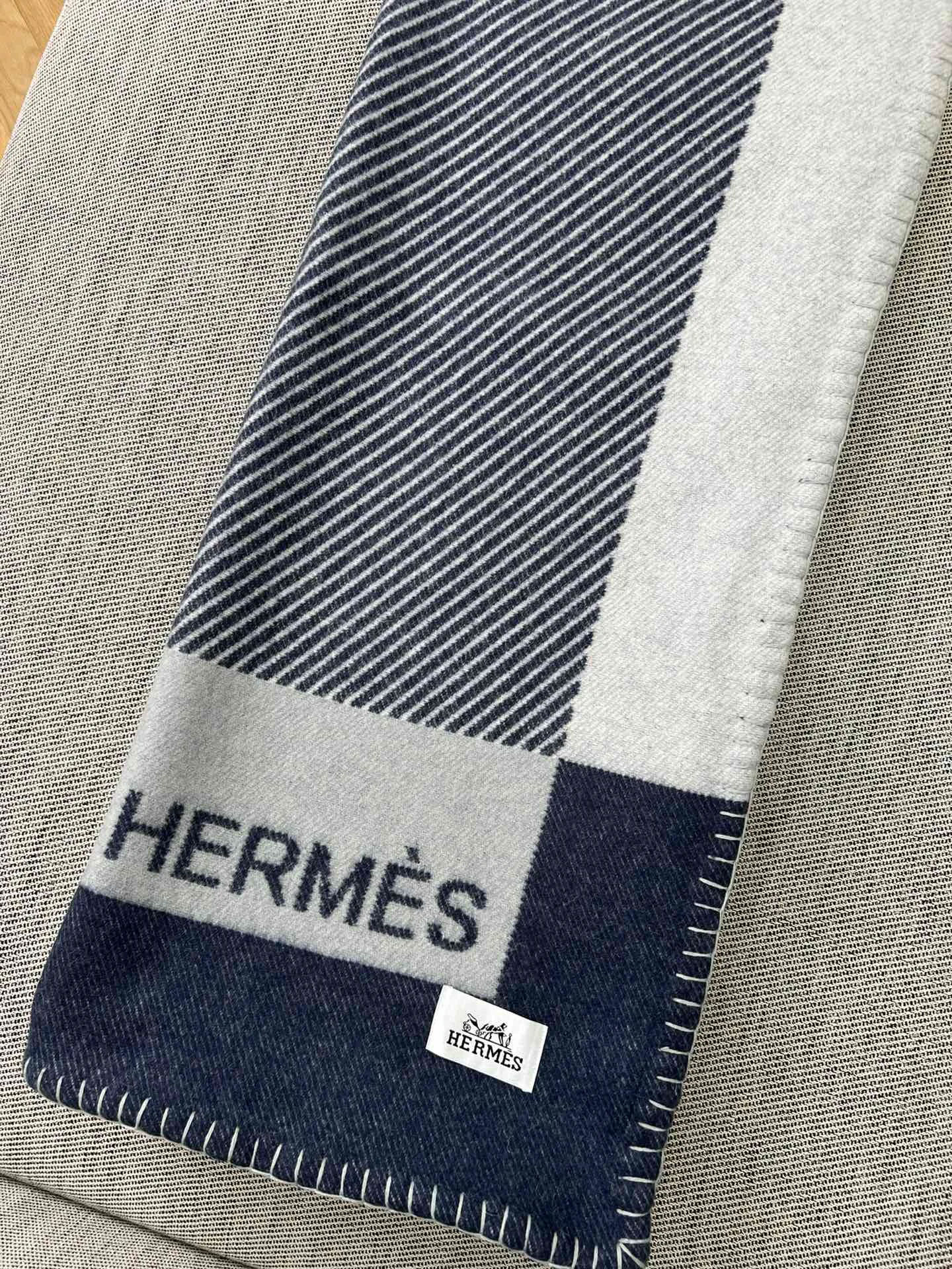 Textiles HERMES 17992439