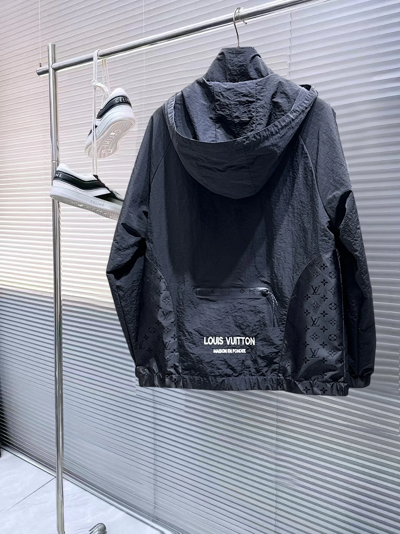 Men's Jackets And Down Jackets LOUIS VUITTON 17966710