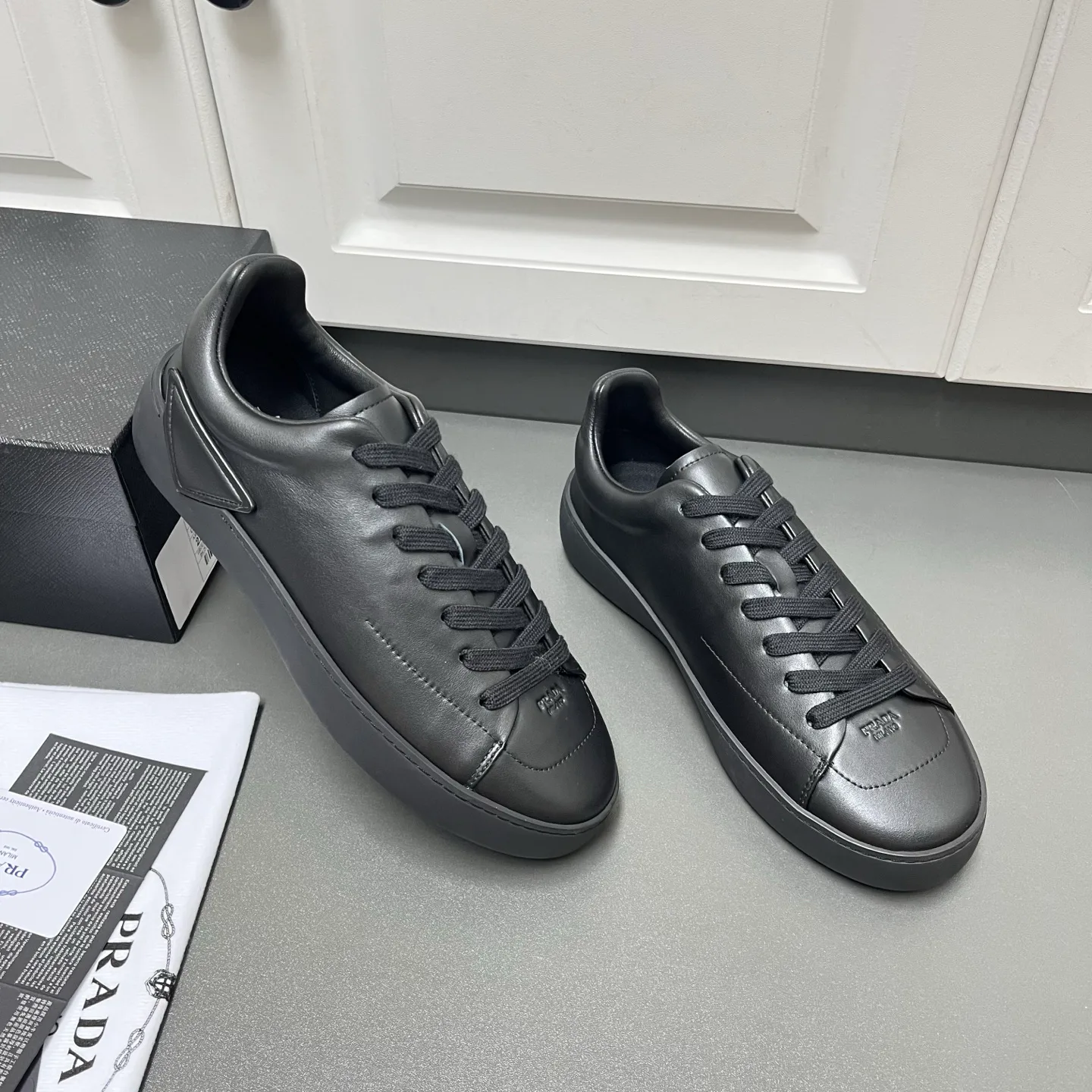 Men's Sneakers PRADA 16940094