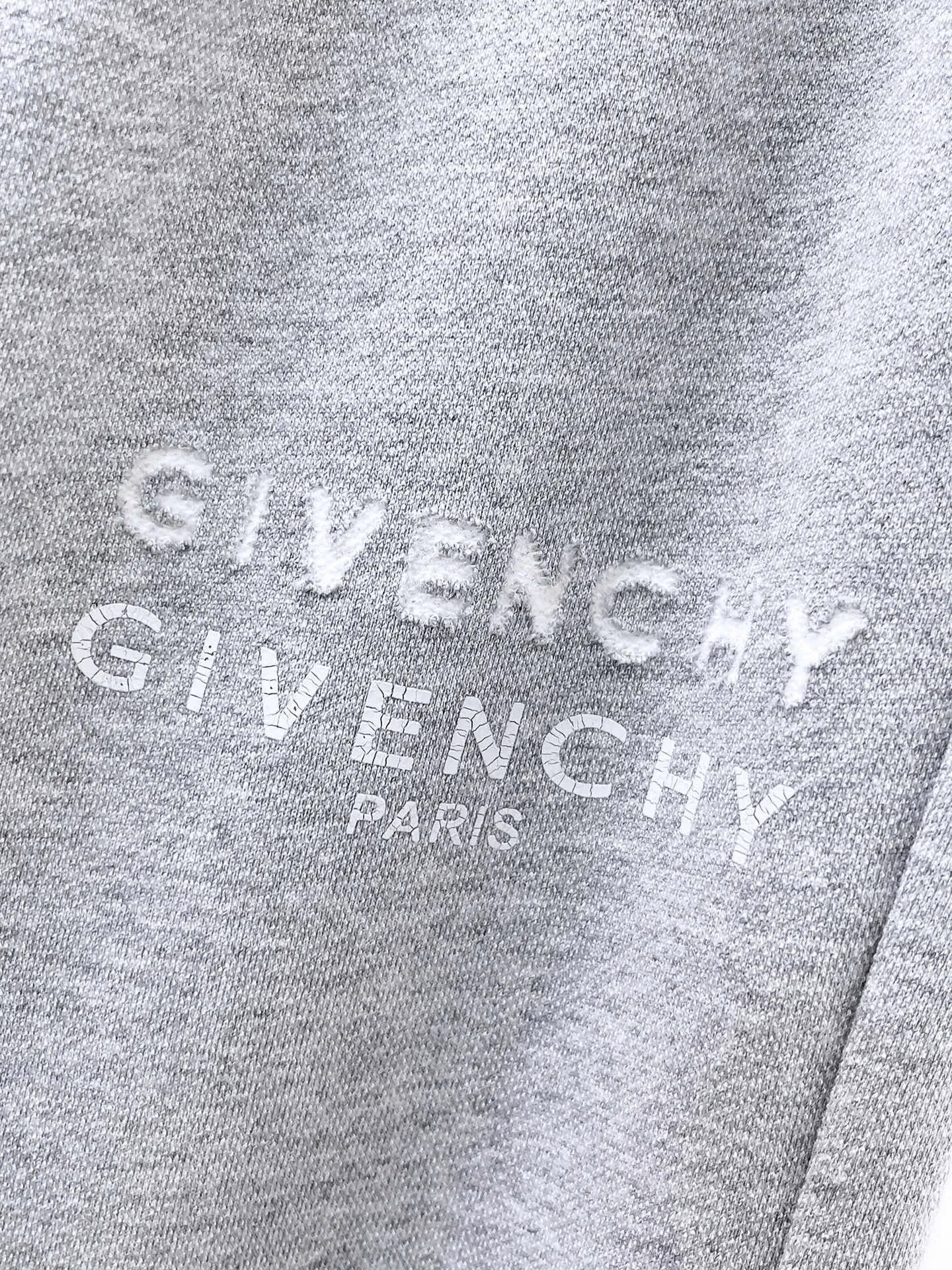 Men's Trousers GIVENCHY 18399377