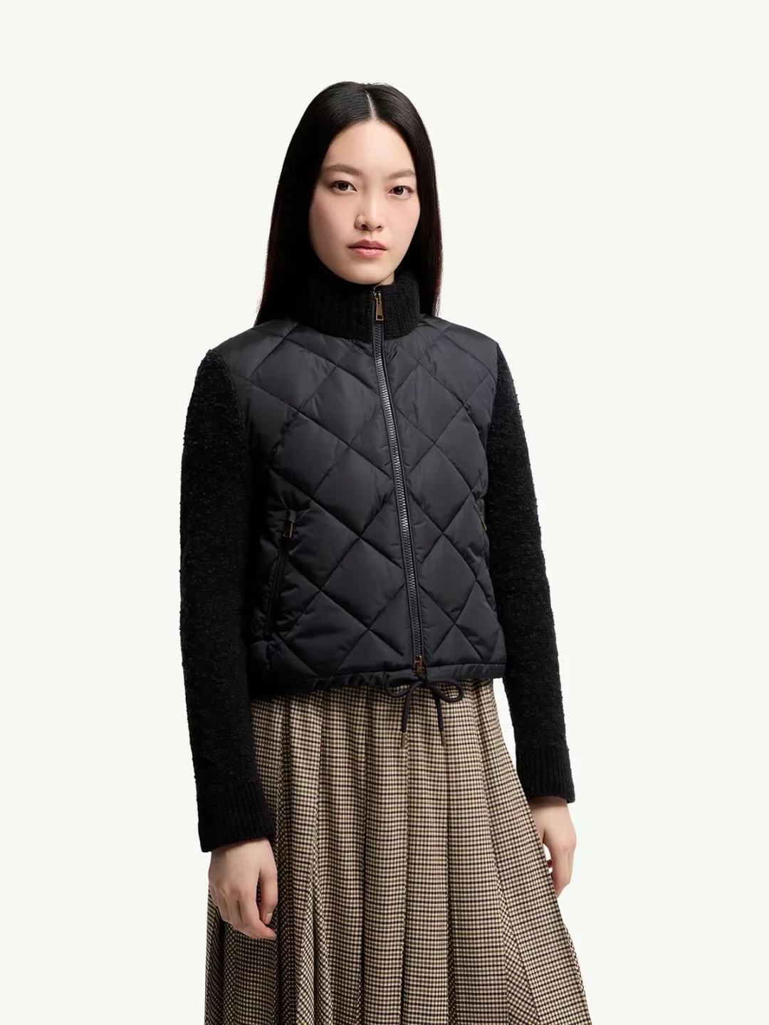 Women's Jackets And Down Jackets MONCLER 18249197