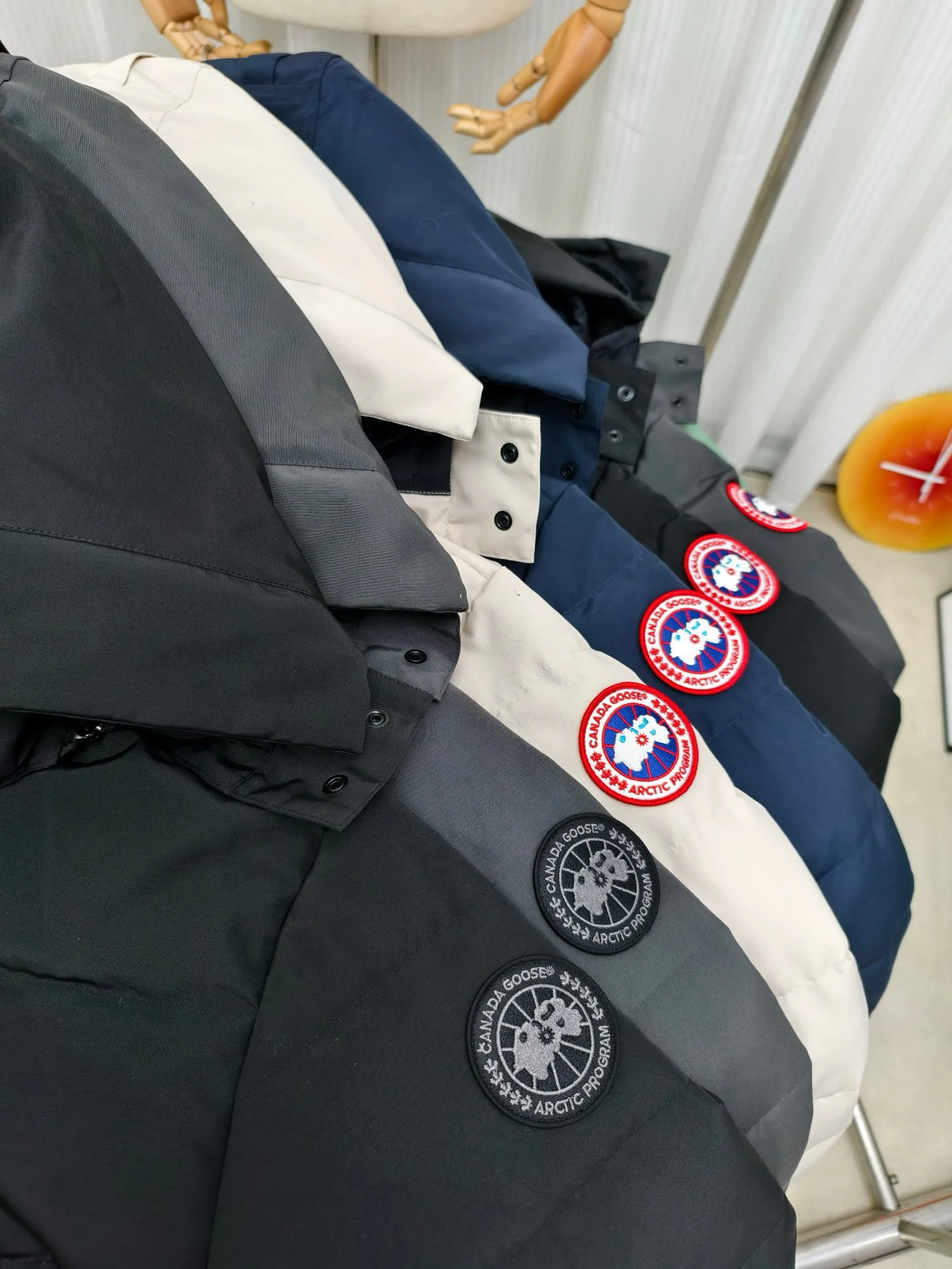 Men's Jackets And Down Jackets CANADA GOOSE 18392248