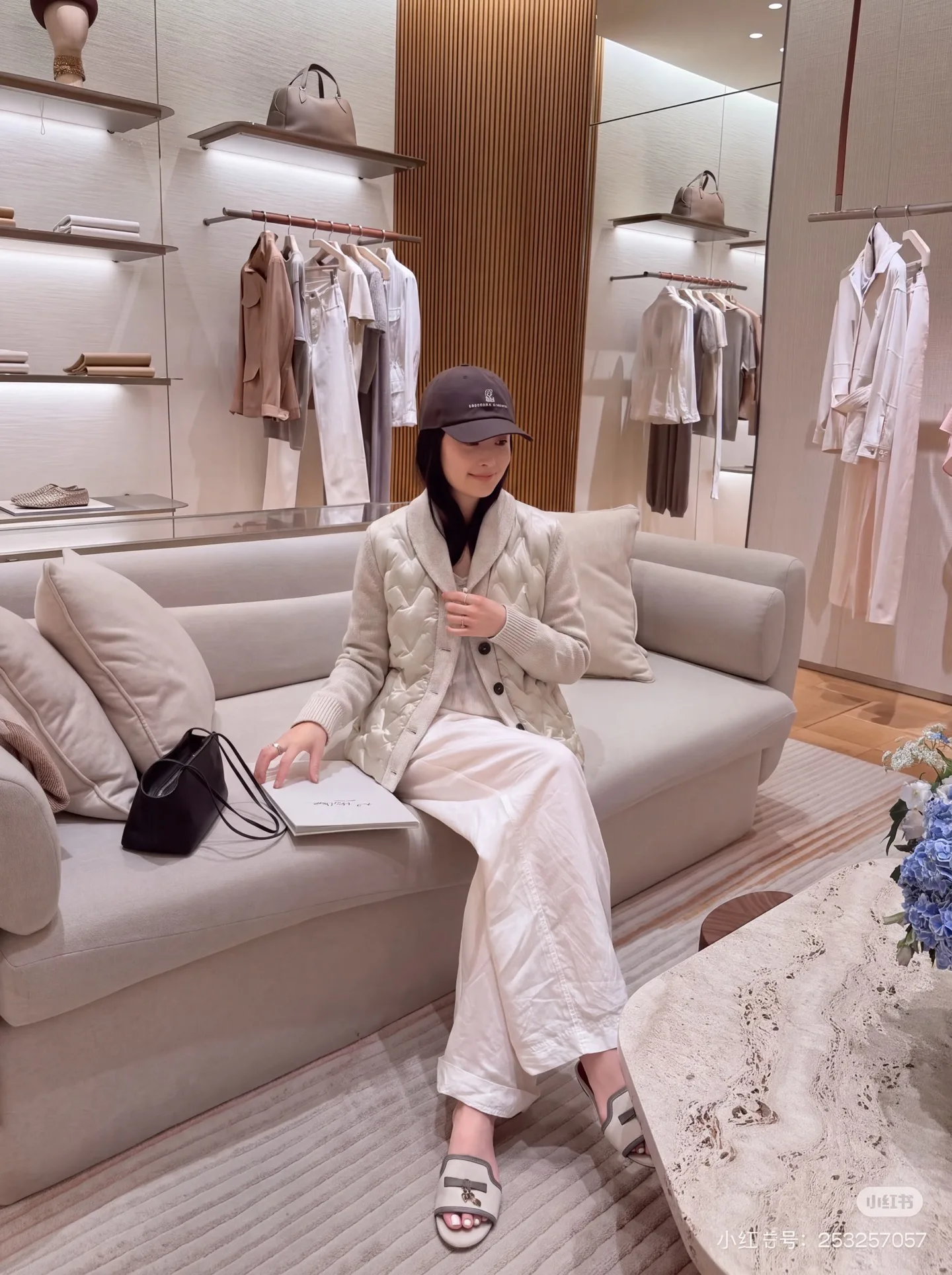 Women's Jackets And Down Jackets LORO PIANA 18348038