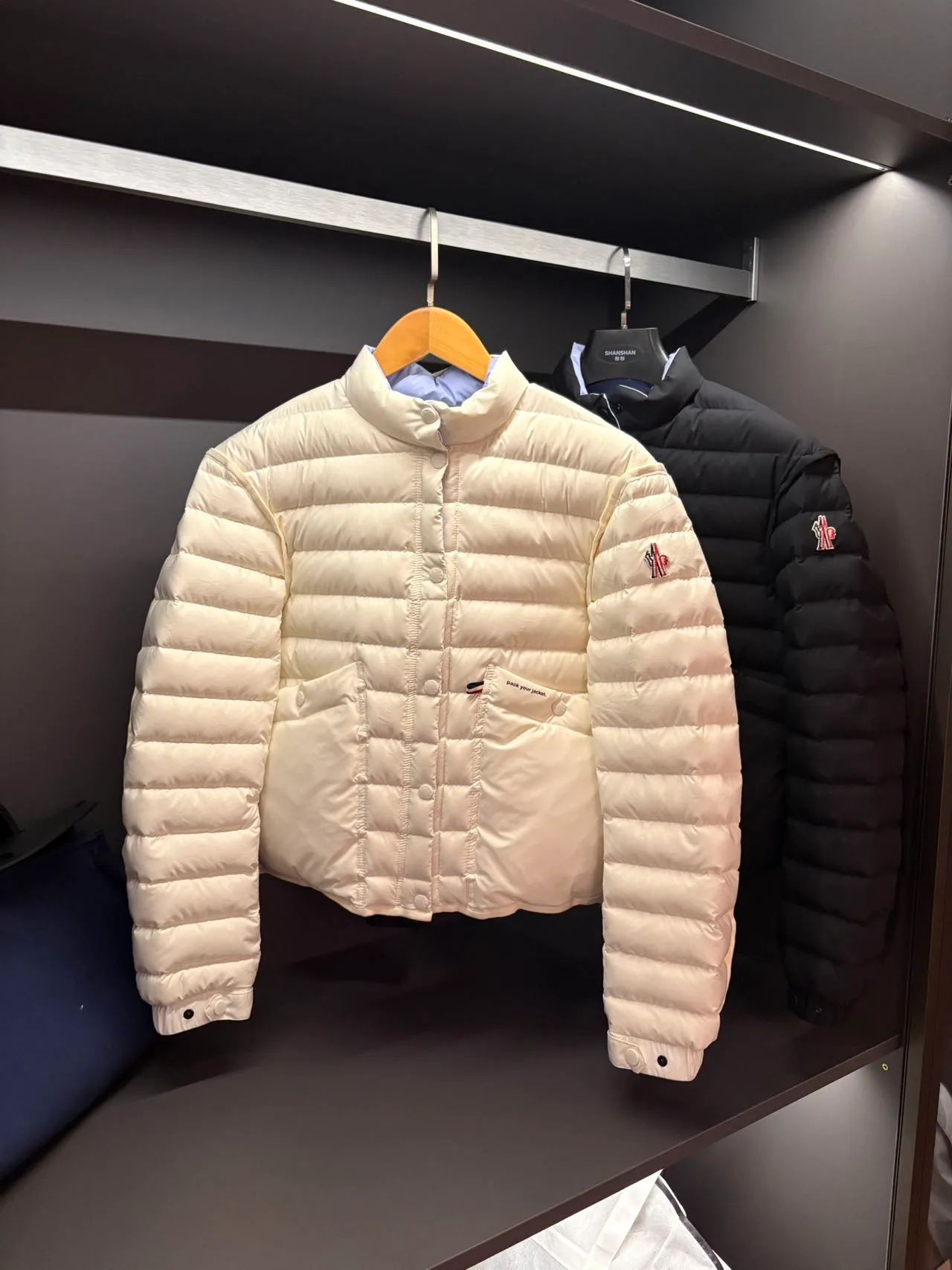 Men's Jackets And Down Jackets MONCLER 18532463