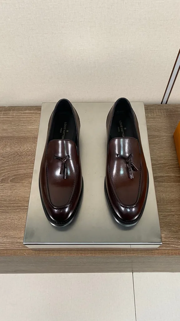 Men's Loafers And Dress Shoes LOUIS VUITTON 18193962