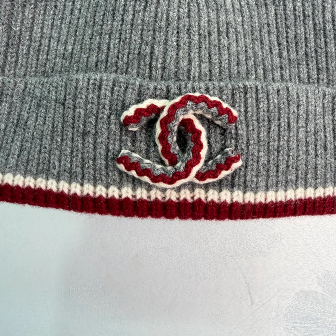 Hats CHANEL 17734650