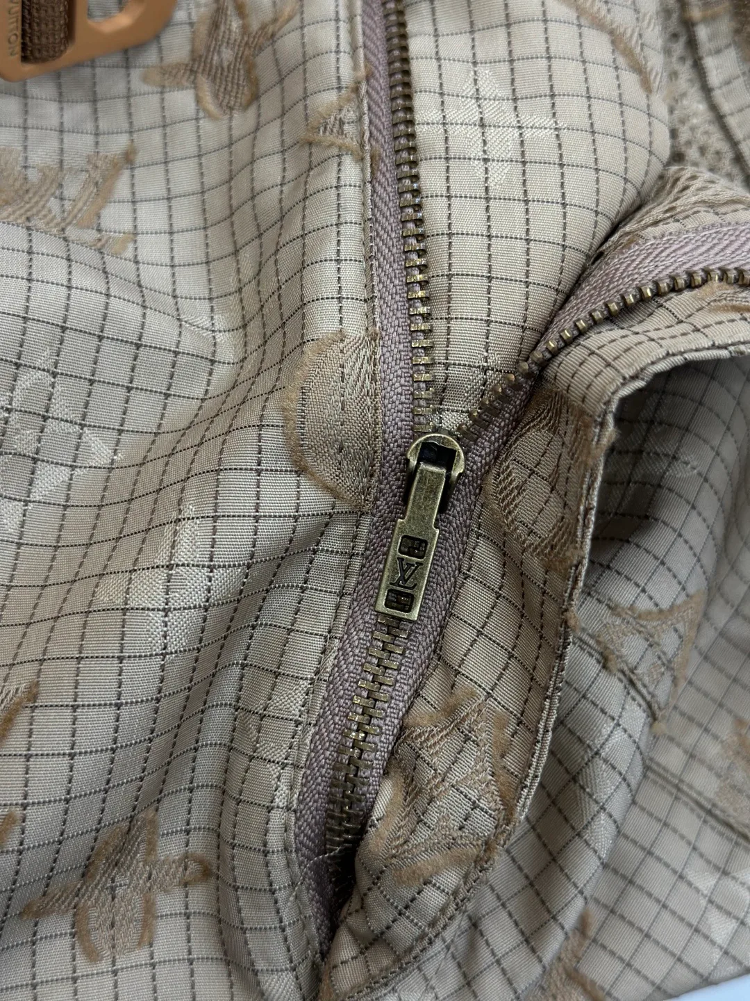 Men's Shorts LOUIS VUITTON 18360003