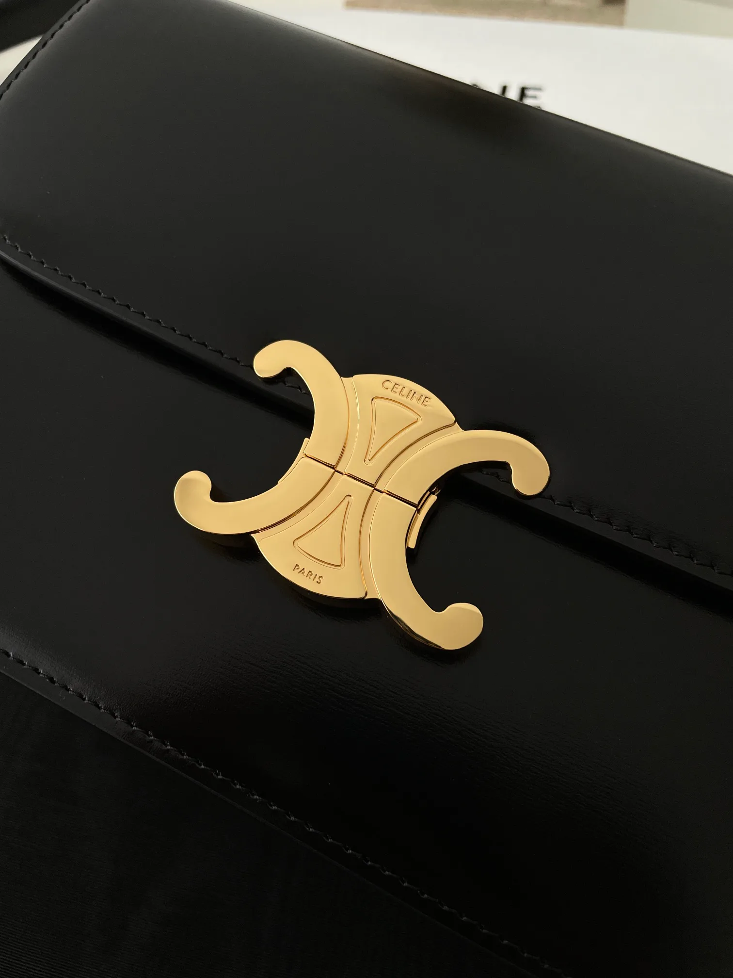 Women's Classic Handbags CELINE 17001331