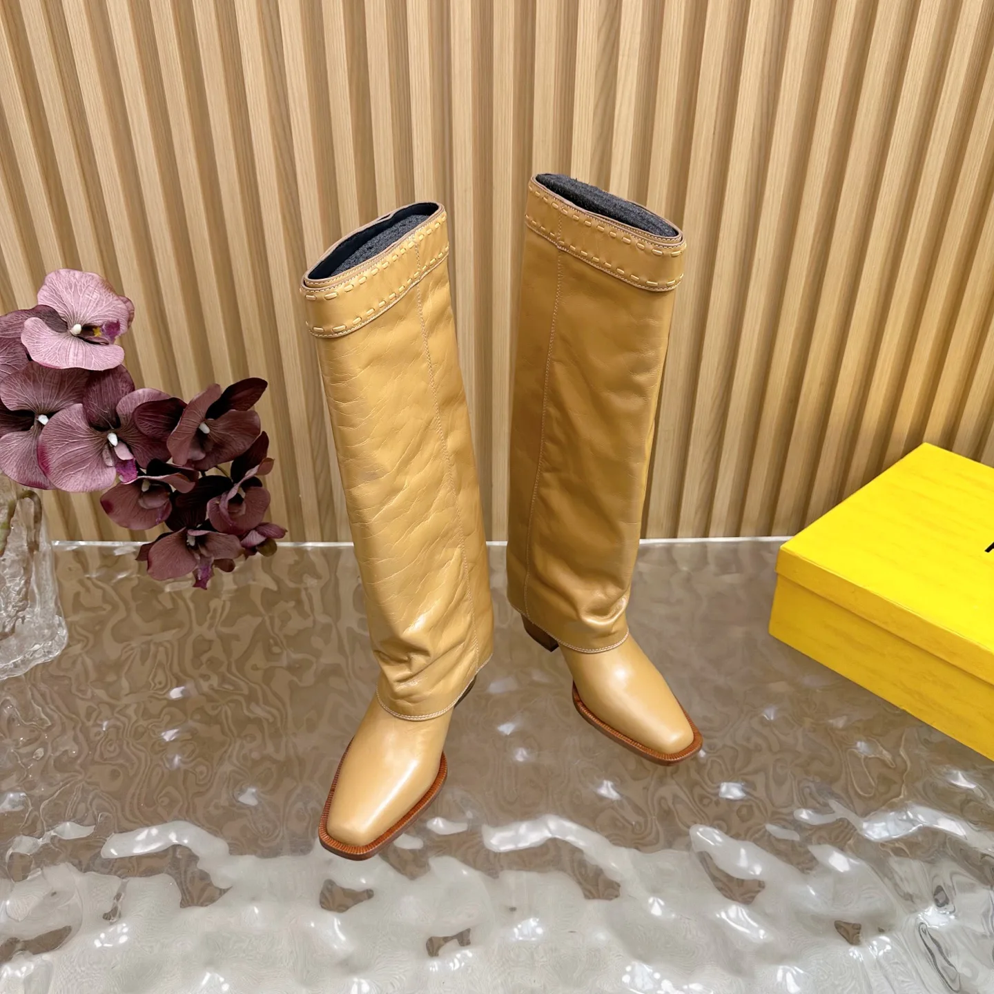 Women's Boots FENDI 18235451
