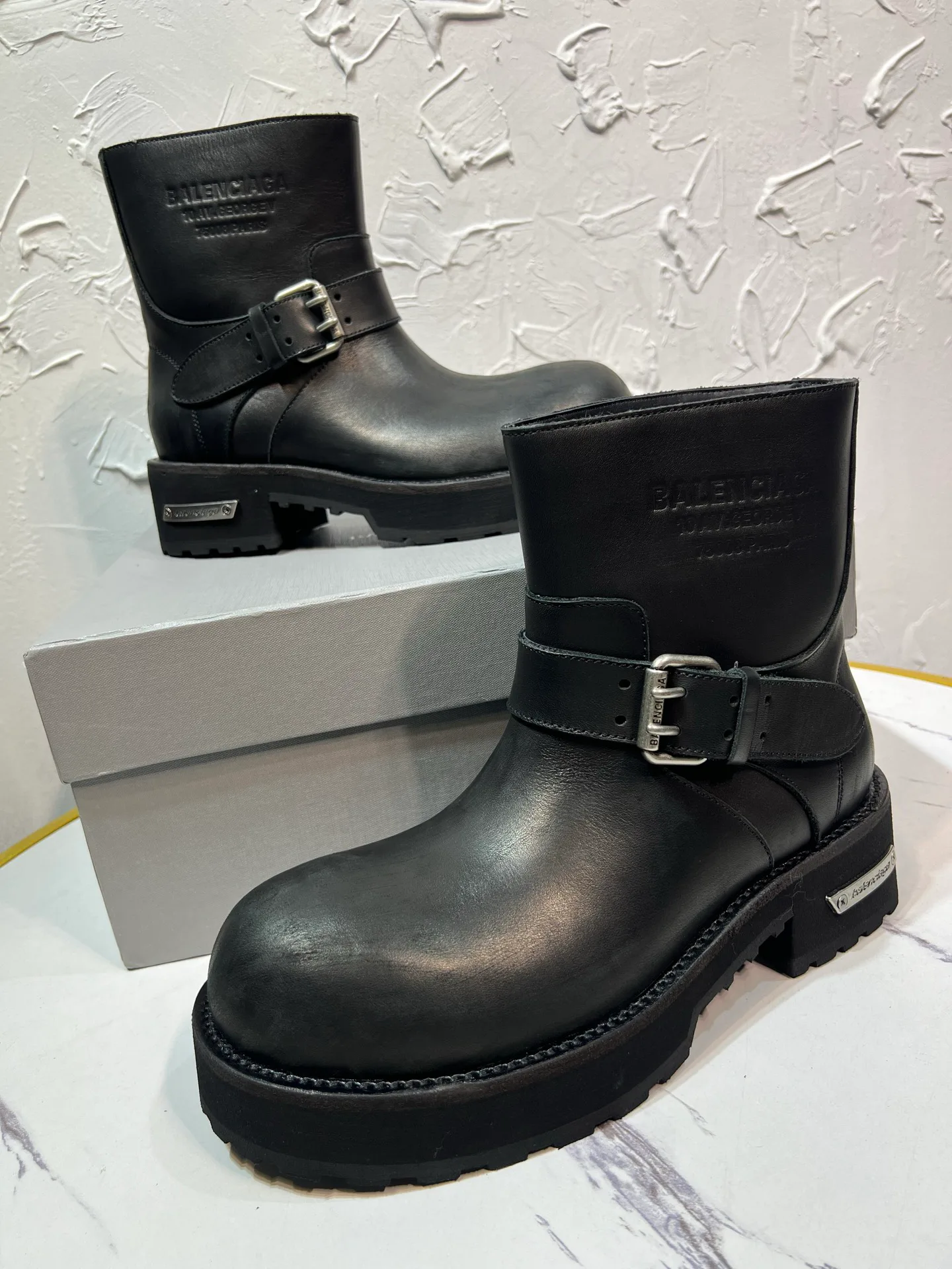 Men's Ankle Boots BALENCIAGA 18225201