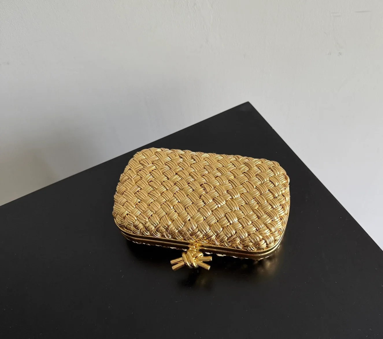 Women's Clutches BOTTEGA VENETA 17313238