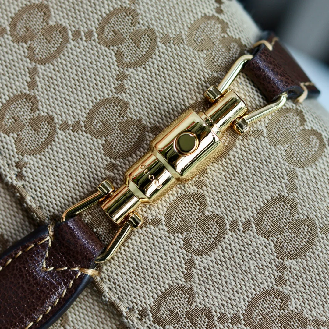 Women's Classic Handbags GUCCI 17947814