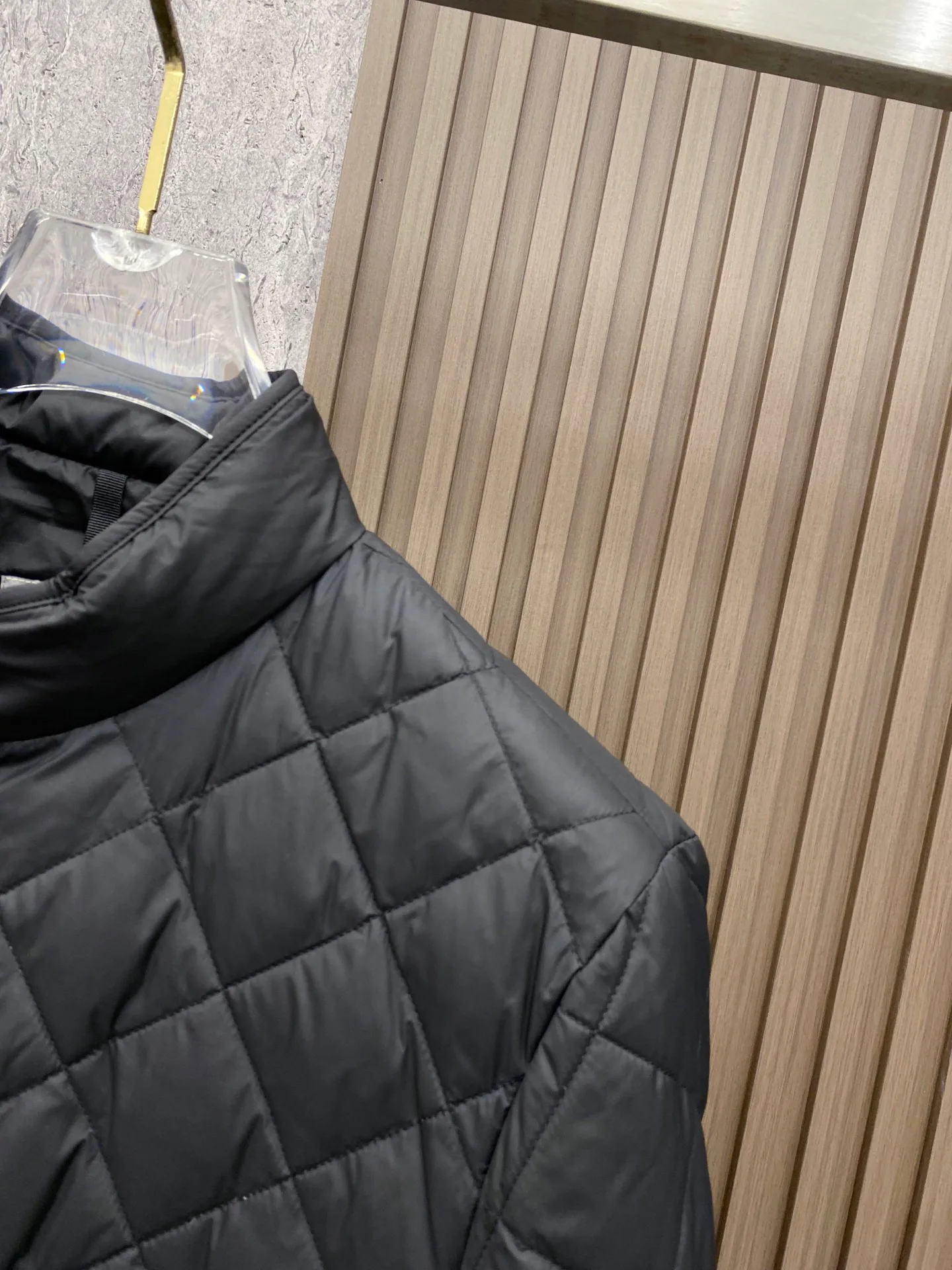 Куртки И Пуховики Мужские Moncler 18596388