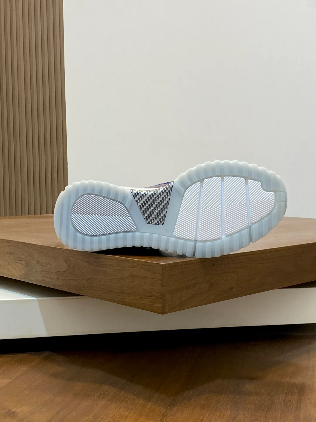 Men's Sneakers LOUIS VUITTON 17857244