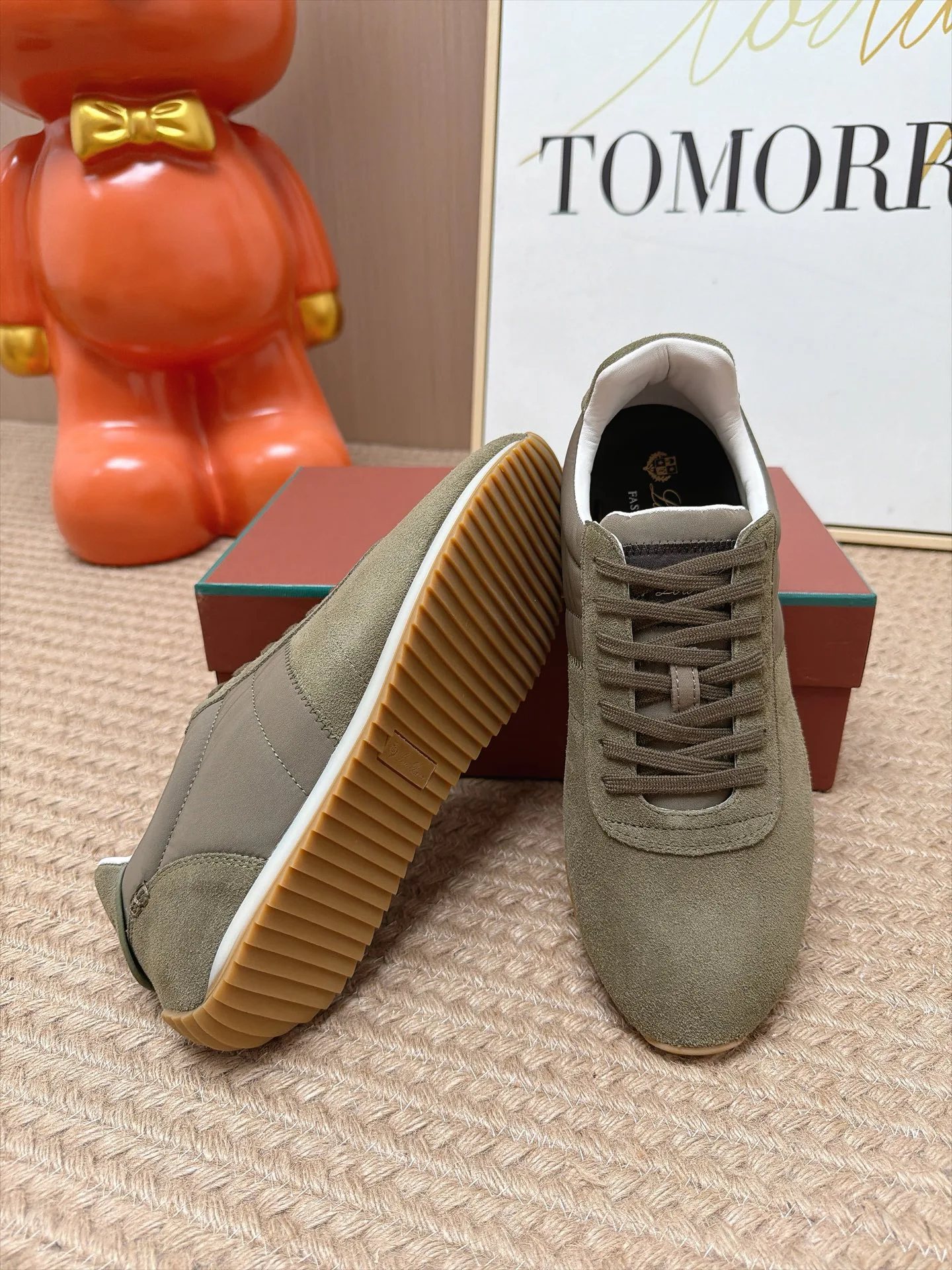 Women's Sneakers LORO PIANA 18239751