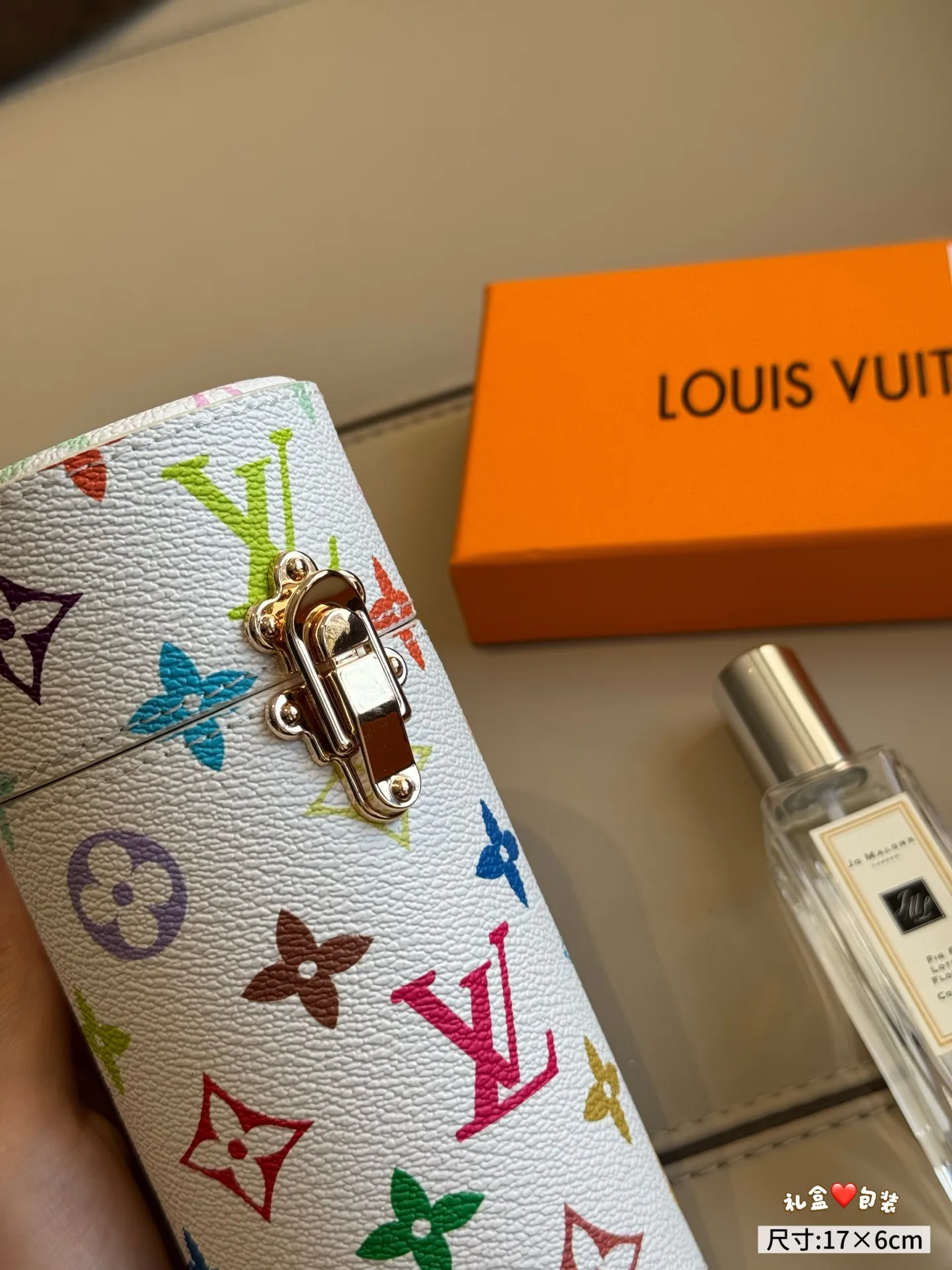 Women's Clutches LOUIS VUITTON 18325430